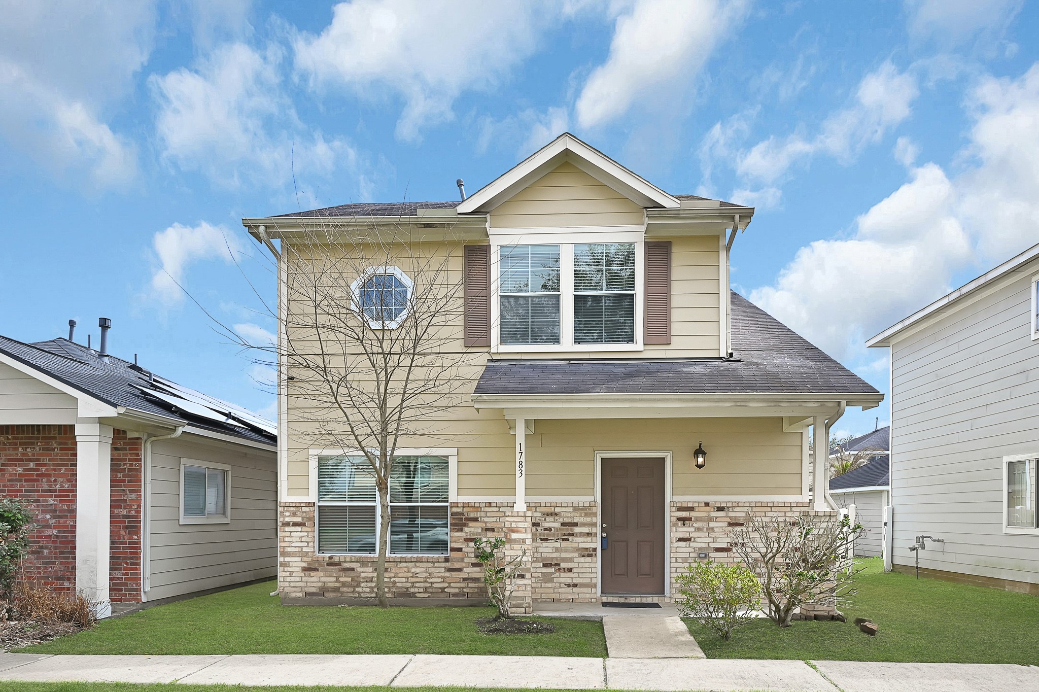 Listing photo 2