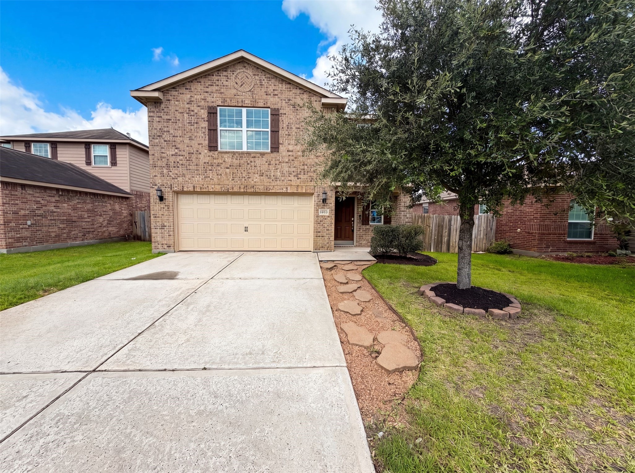 Listing photo 1