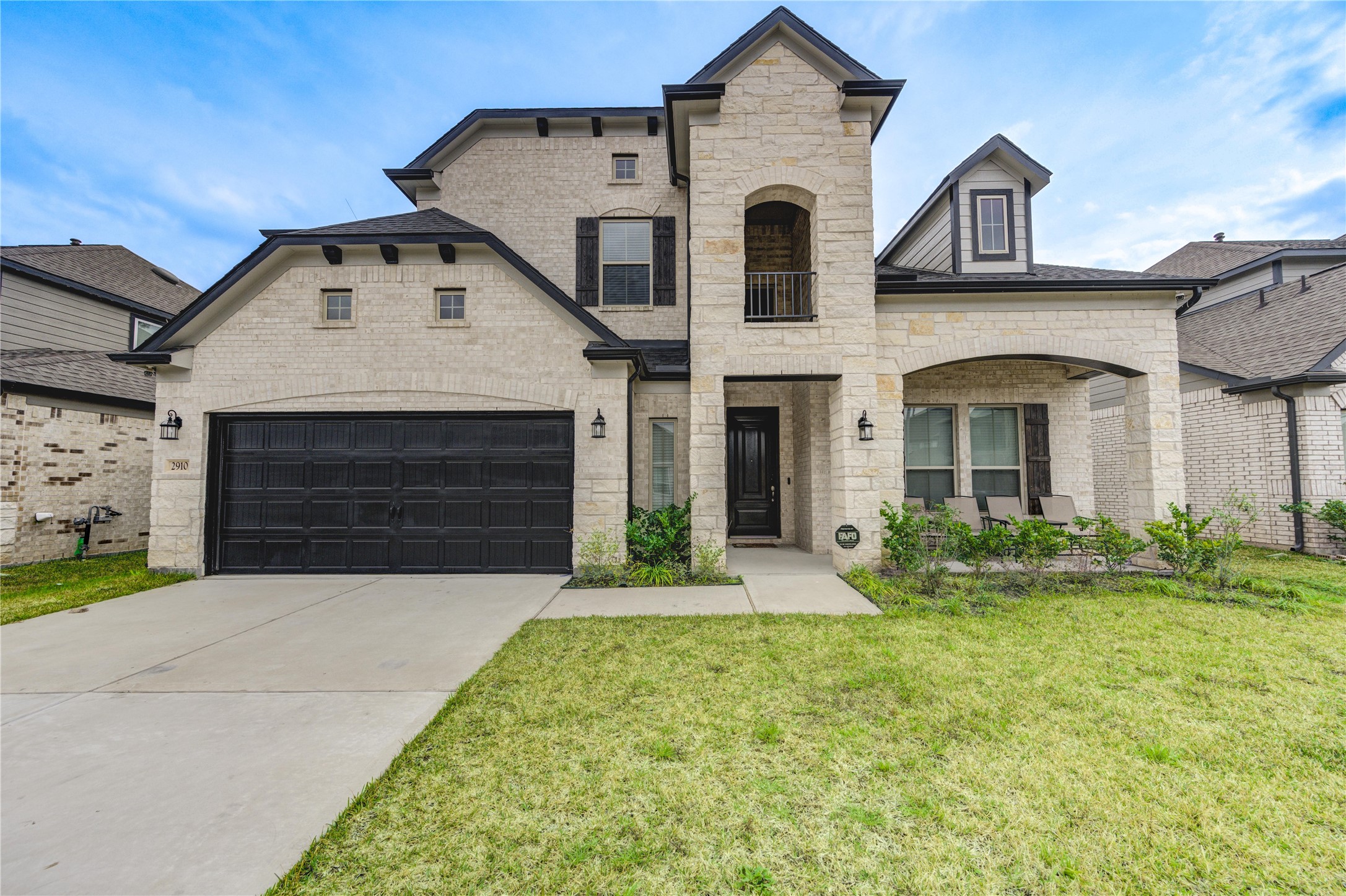 Listing photo 1