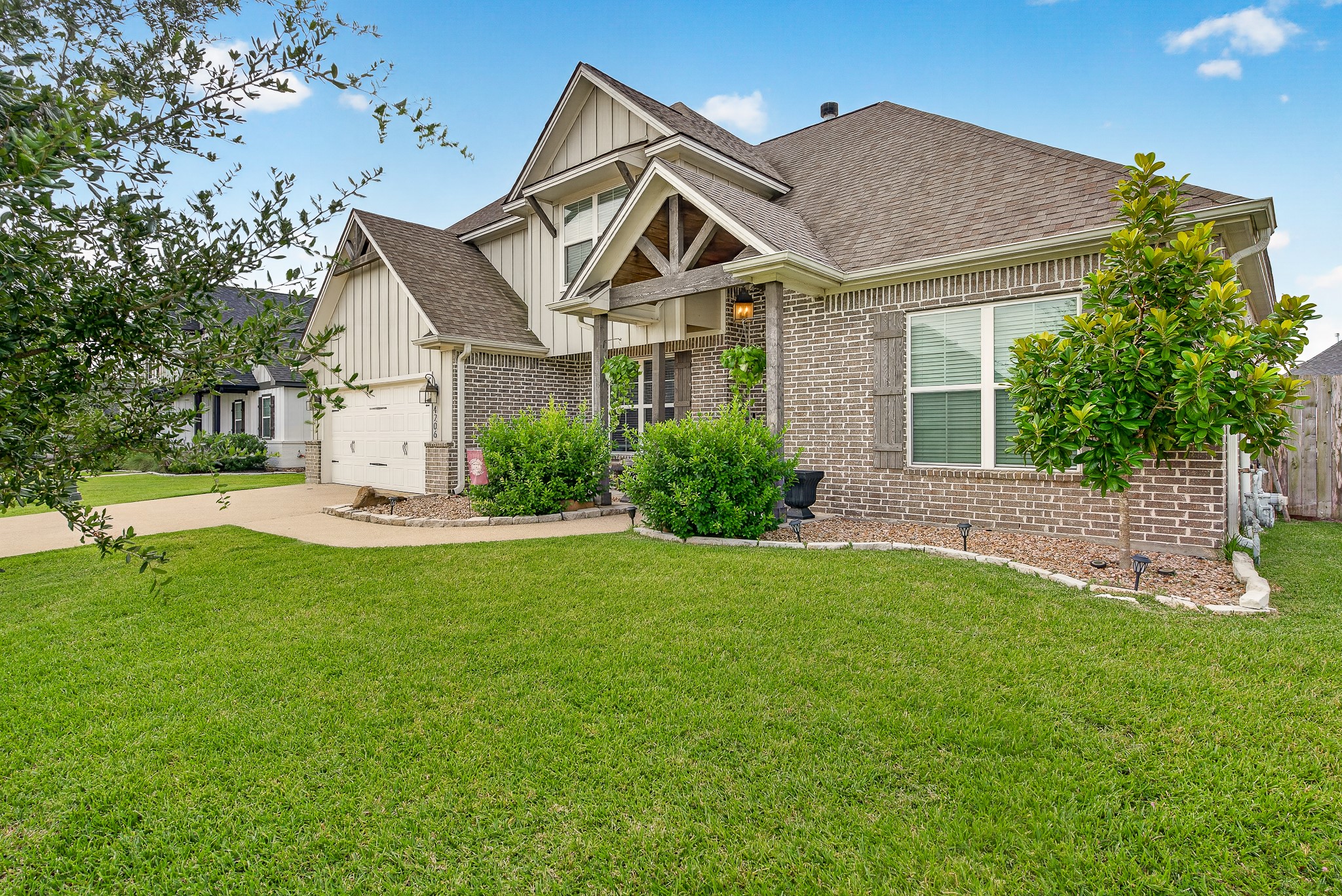 Listing photo 1