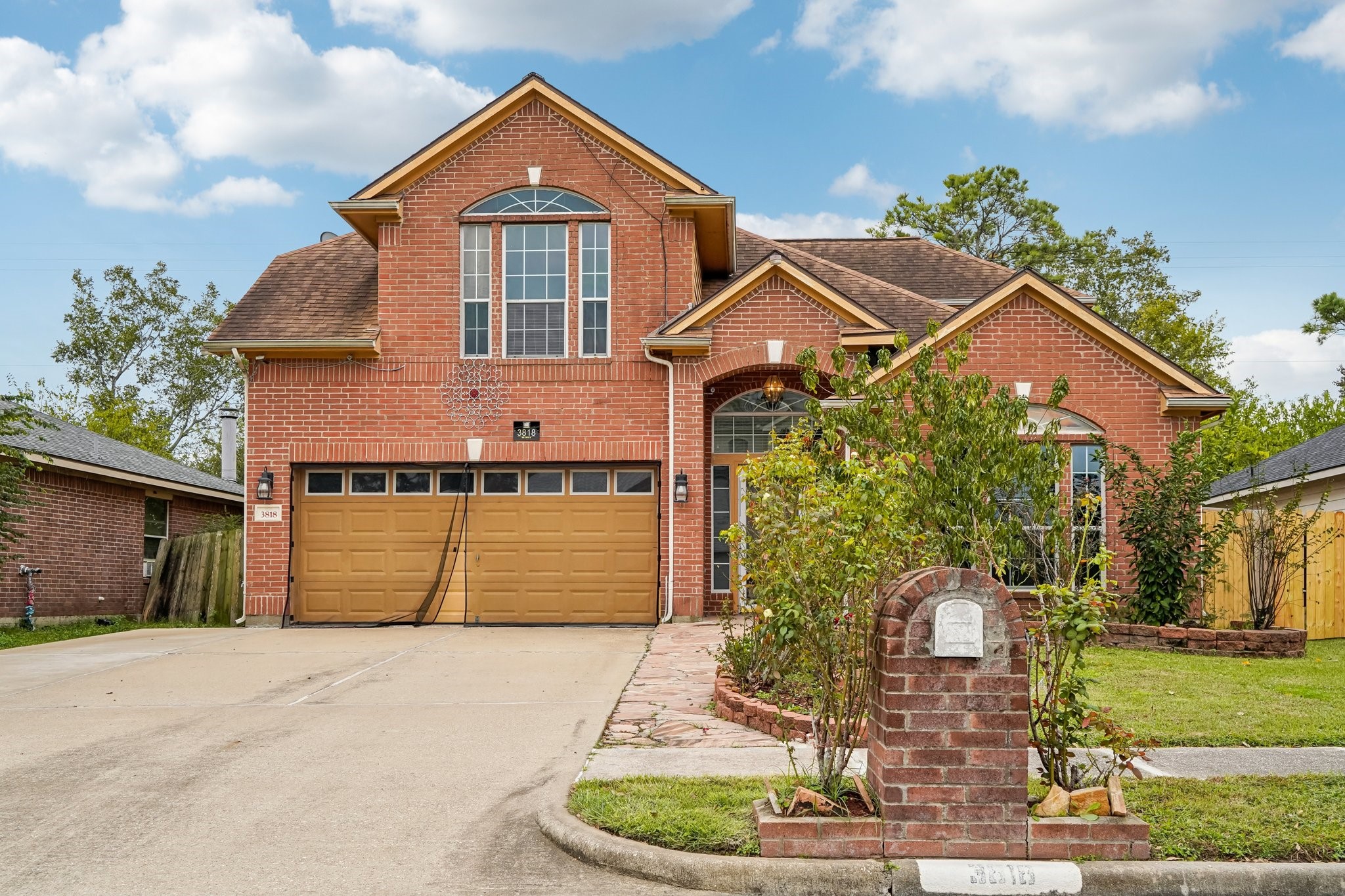 Listing photo 1