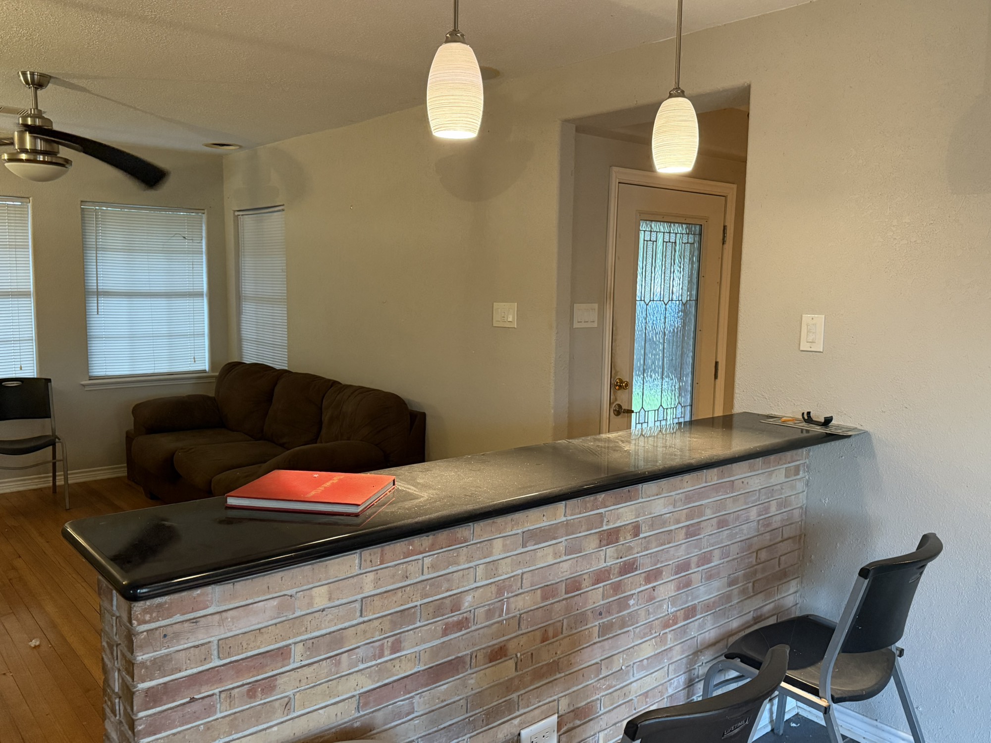 Listing photo 1