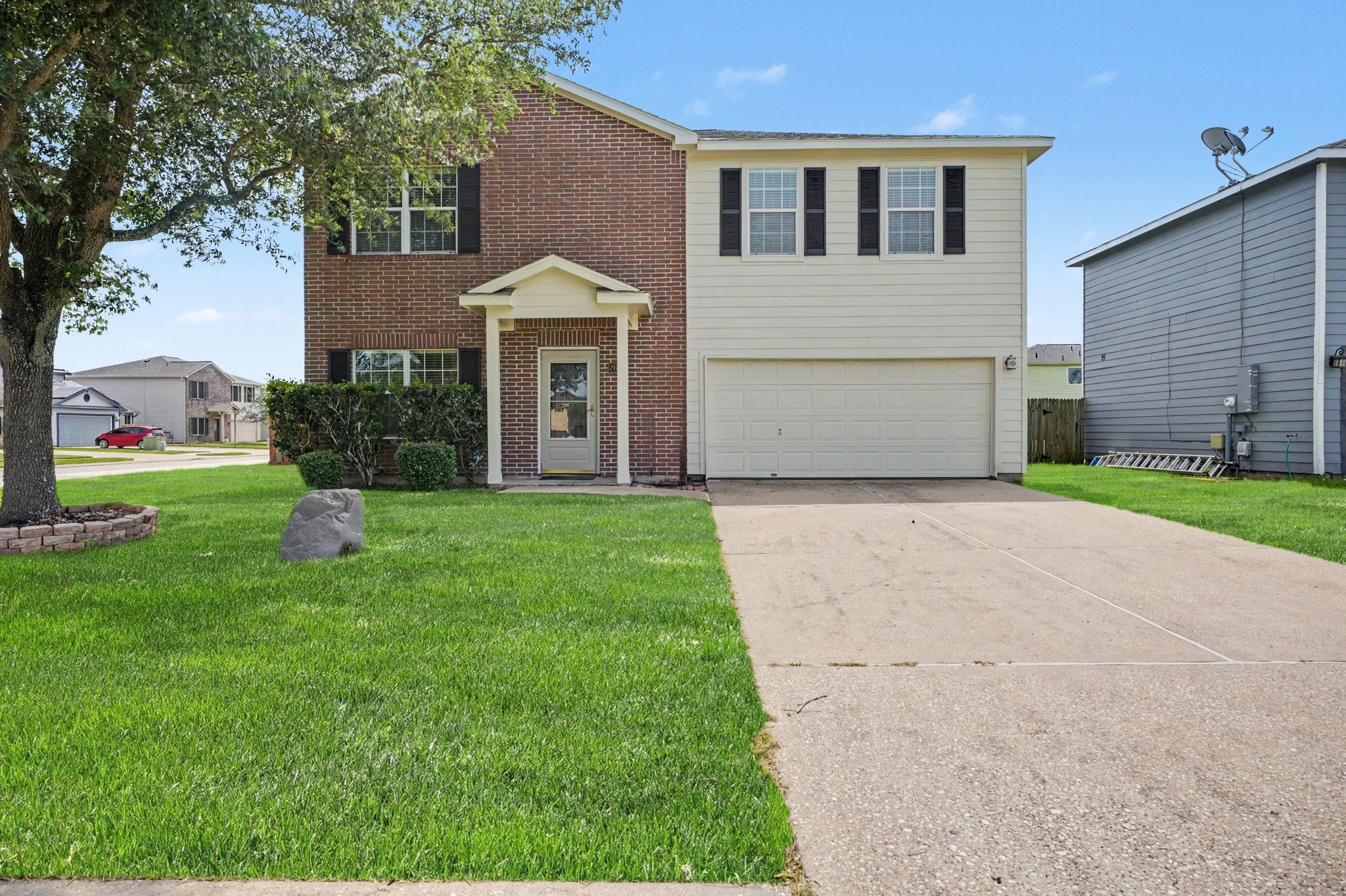 Listing photo 2