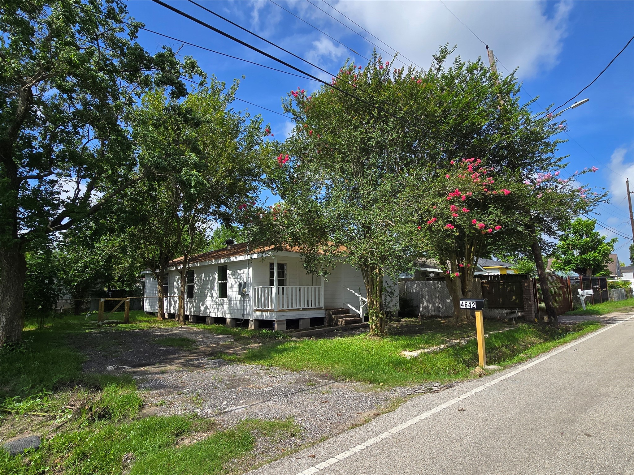 Listing photo 1
