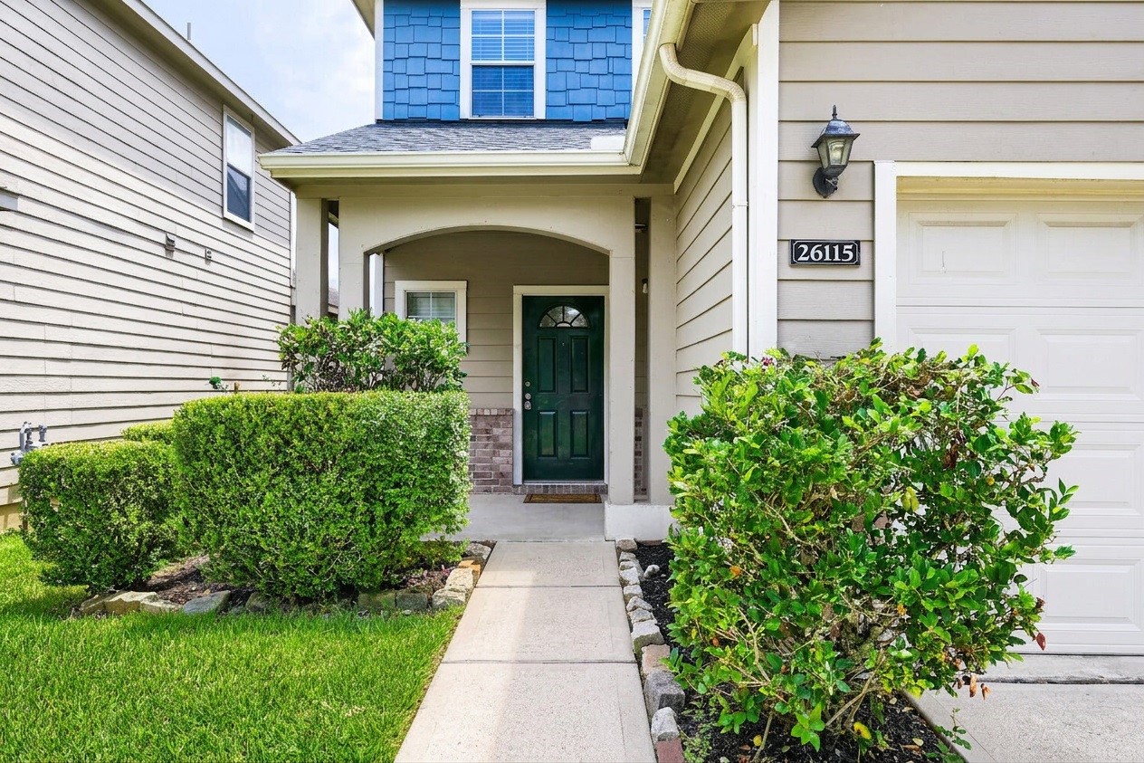 Listing photo 2