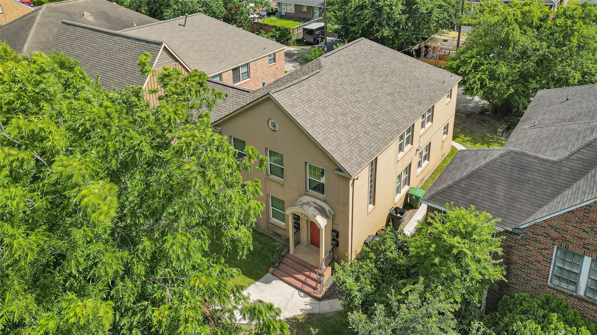 Listing photo 3