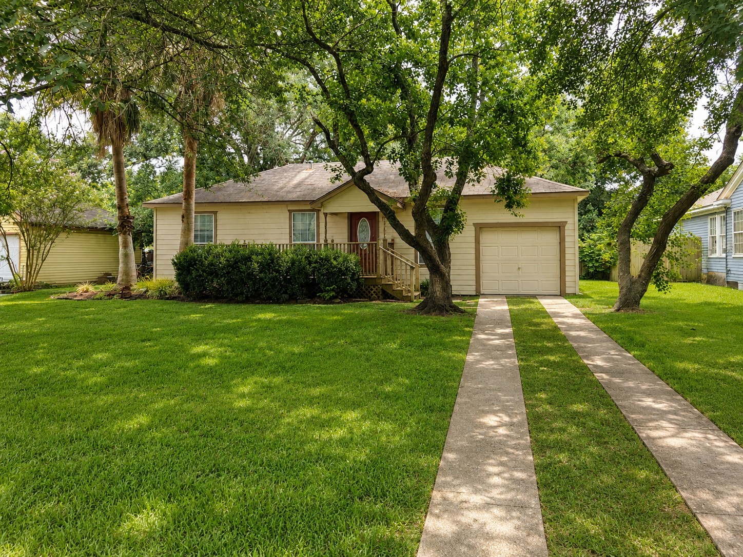 Listing photo 1