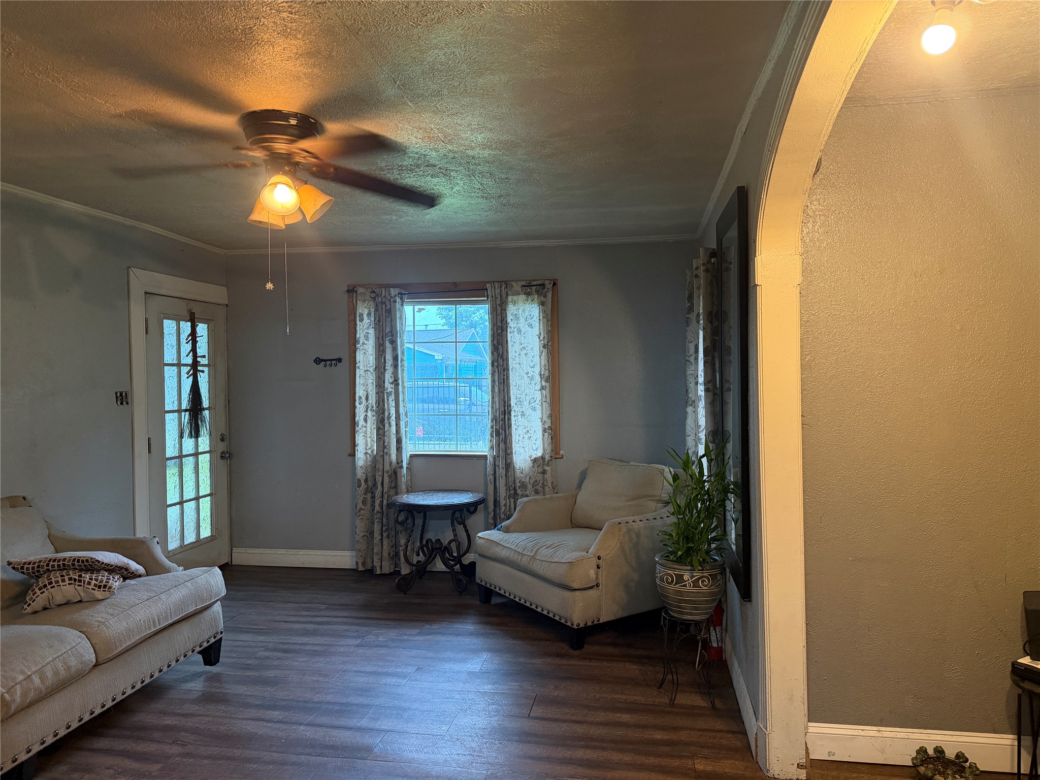 Listing photo 3