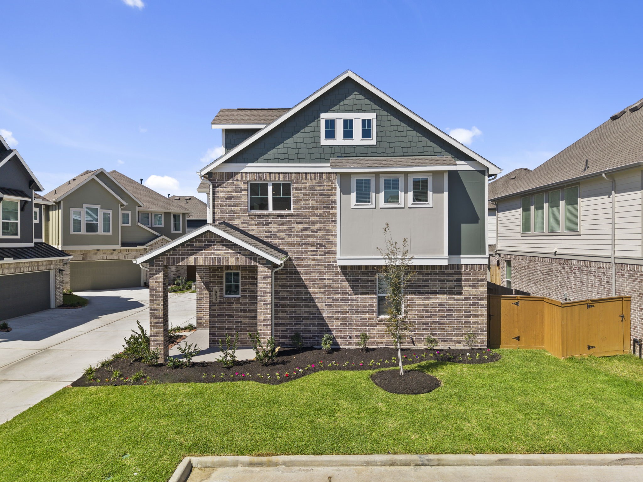Listing photo 1