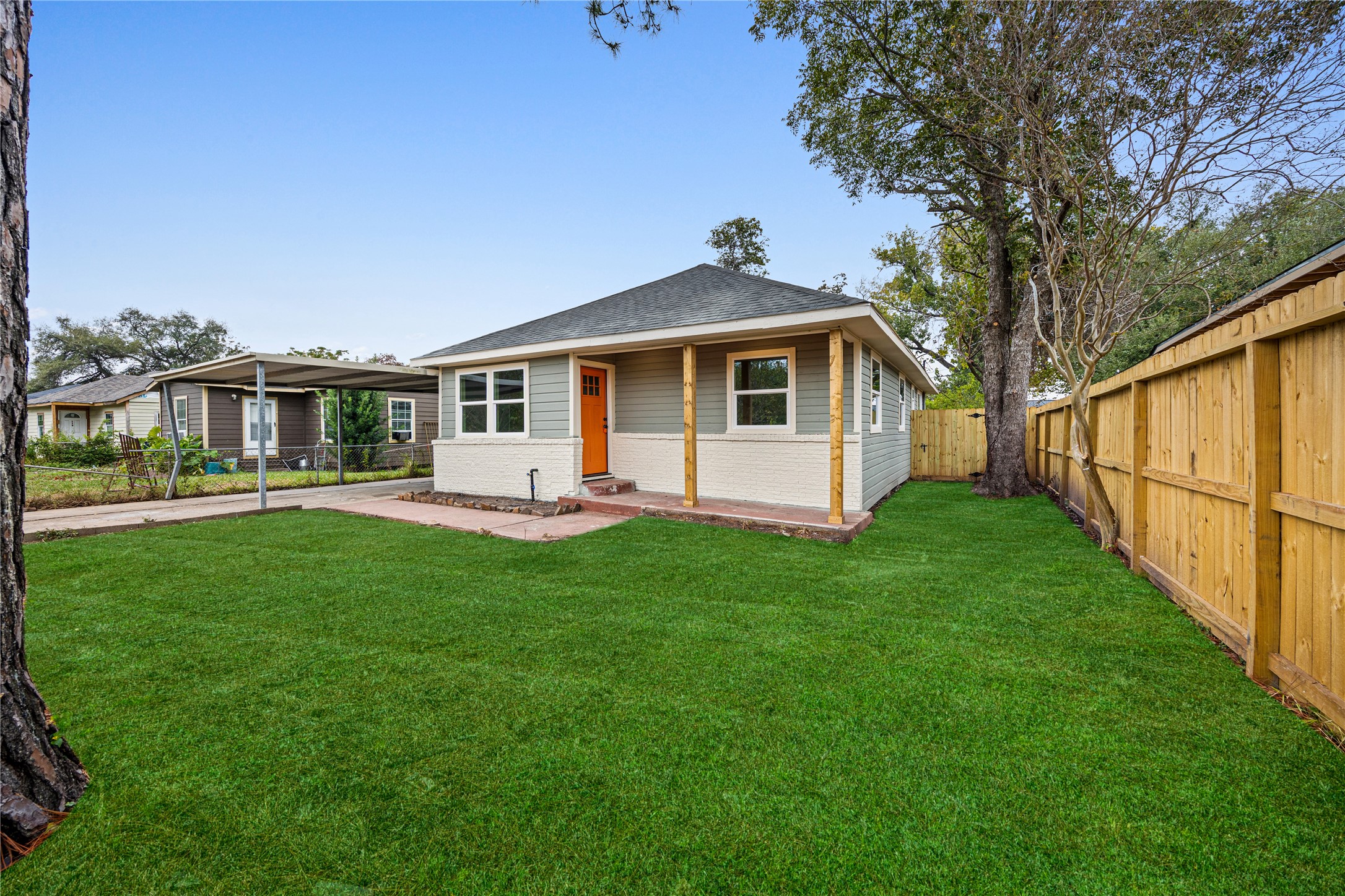 Listing photo 1