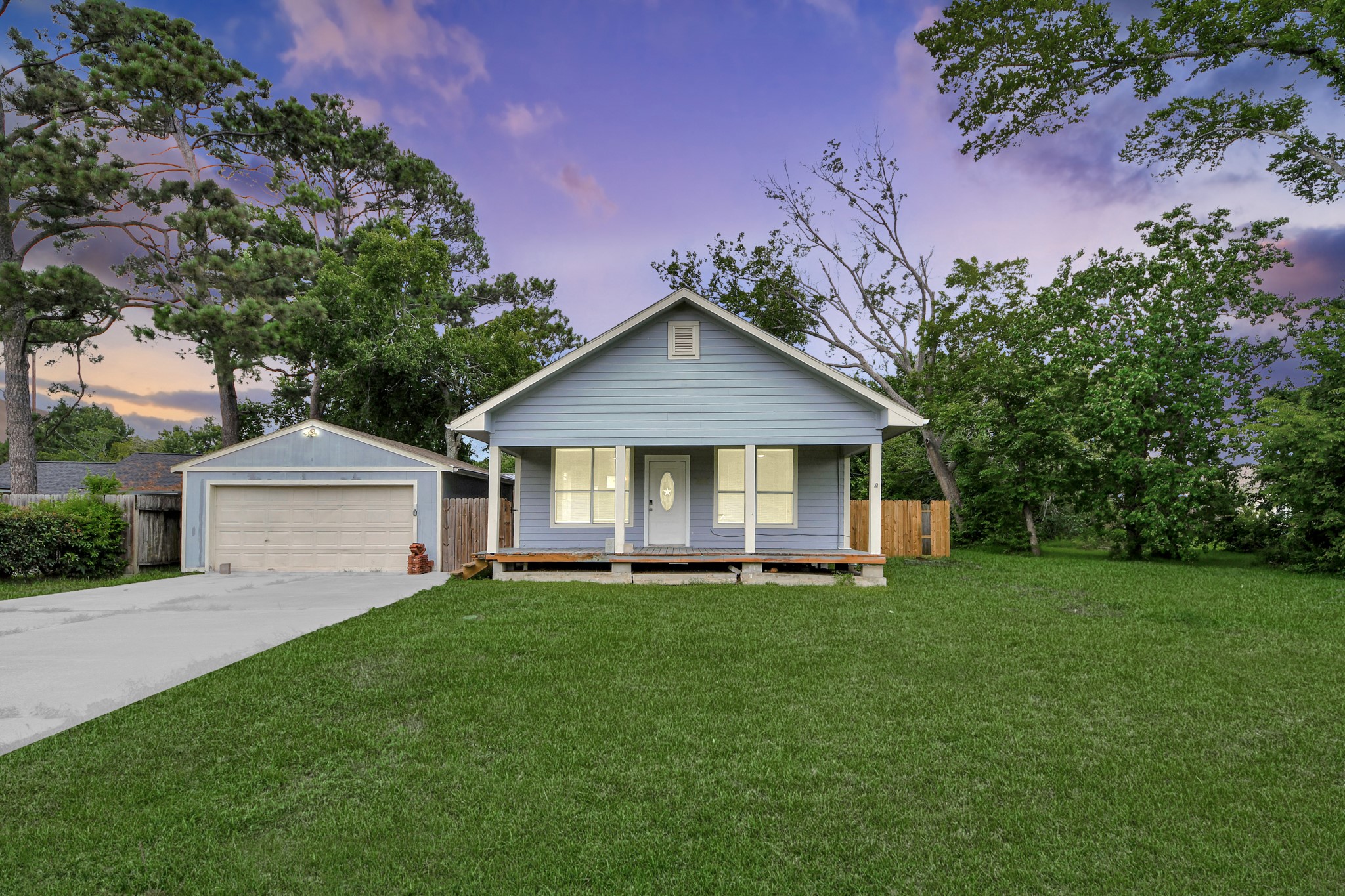 Listing photo 2