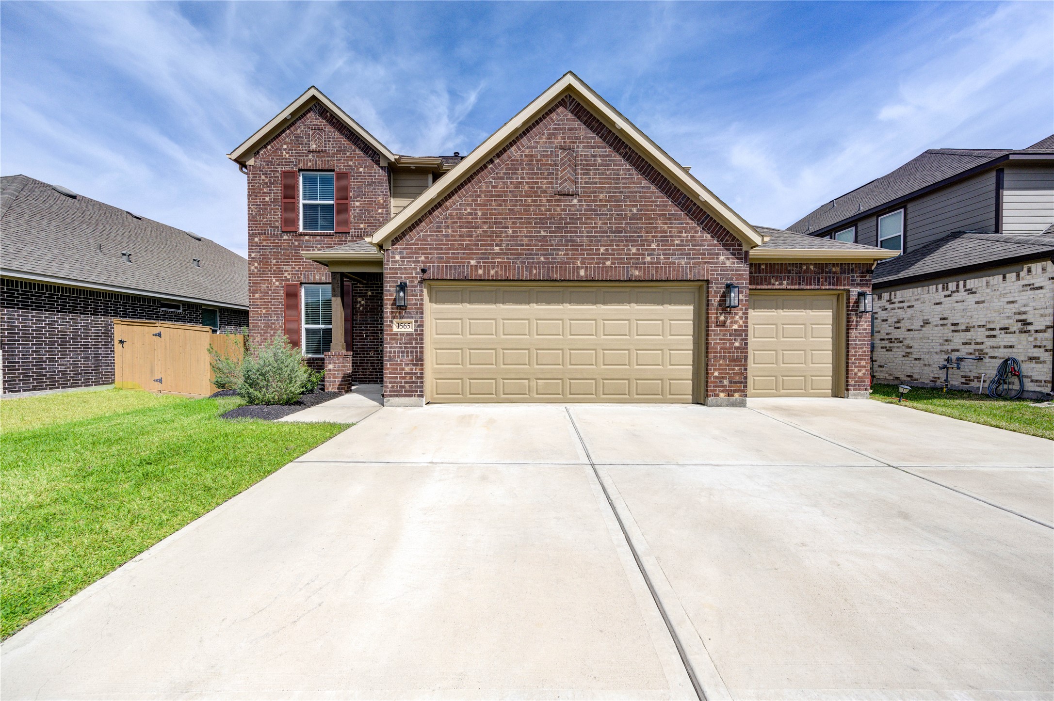 Listing photo 1