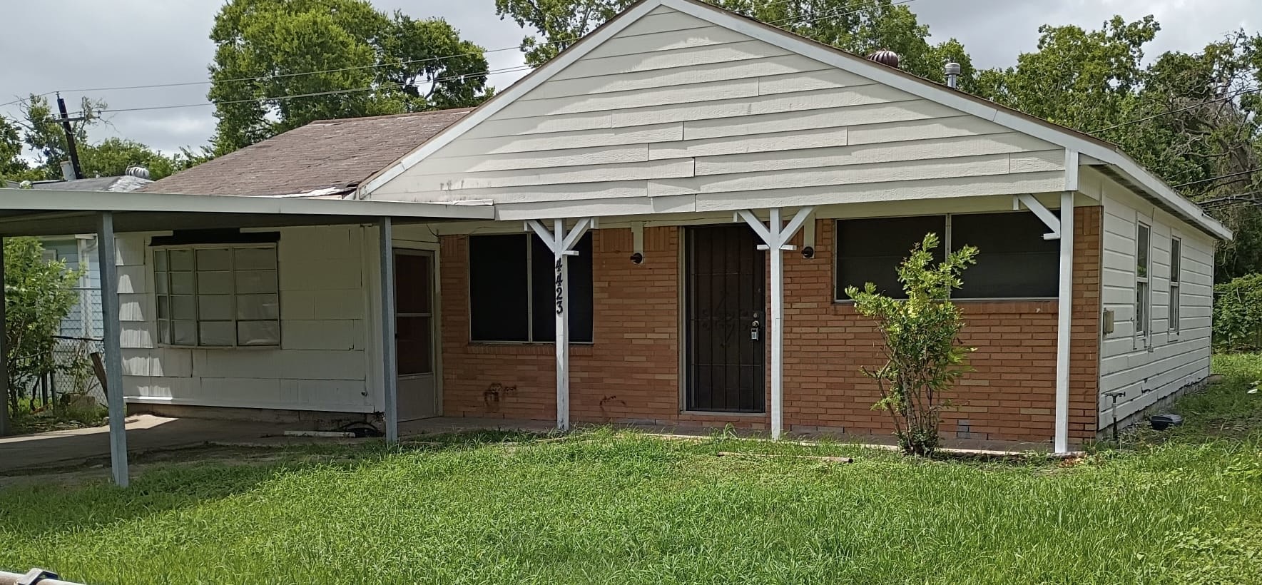 Listing photo 3