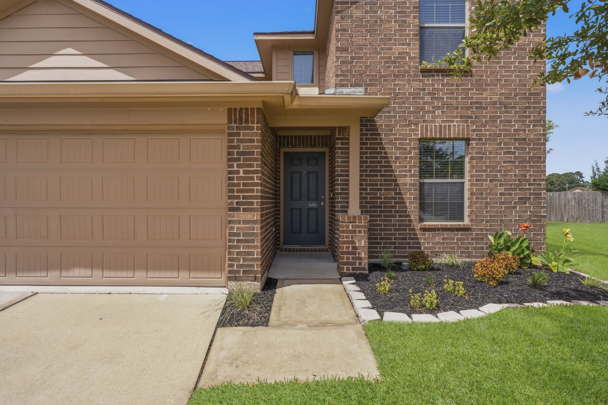 Listing photo 1