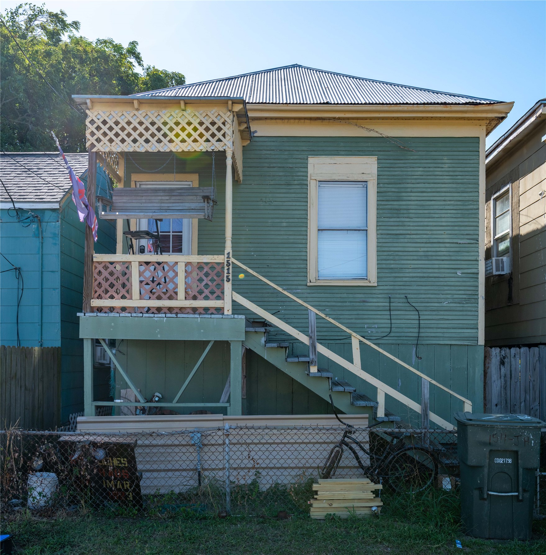 Listing photo 1
