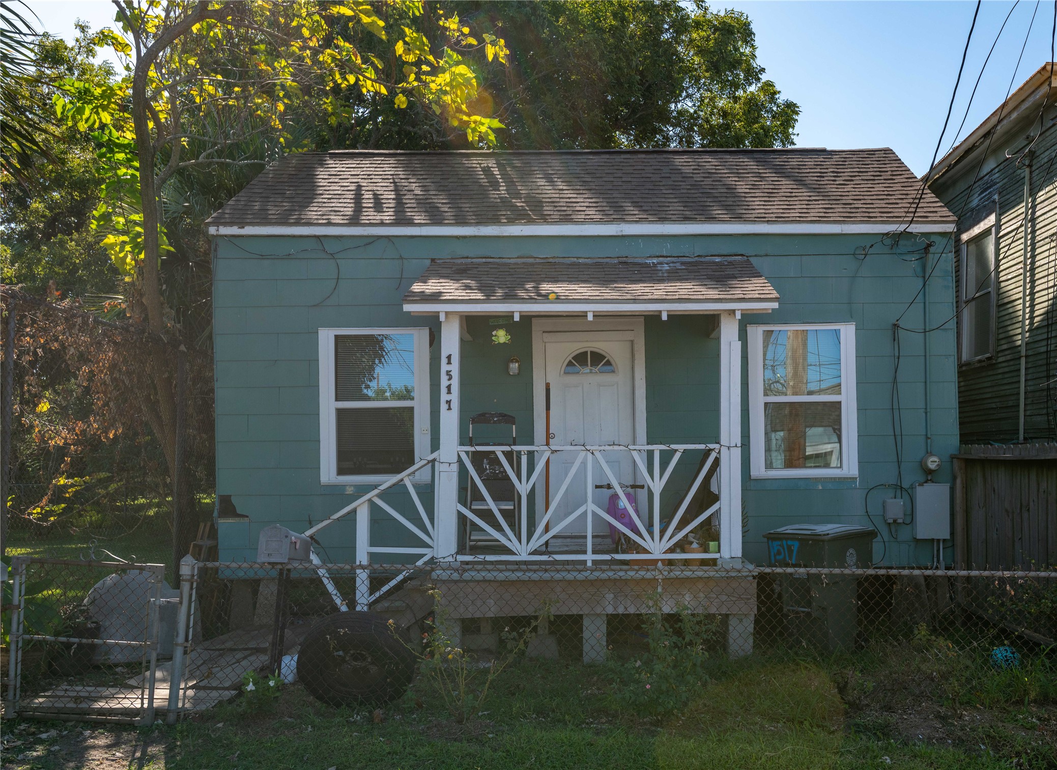 Listing photo 1