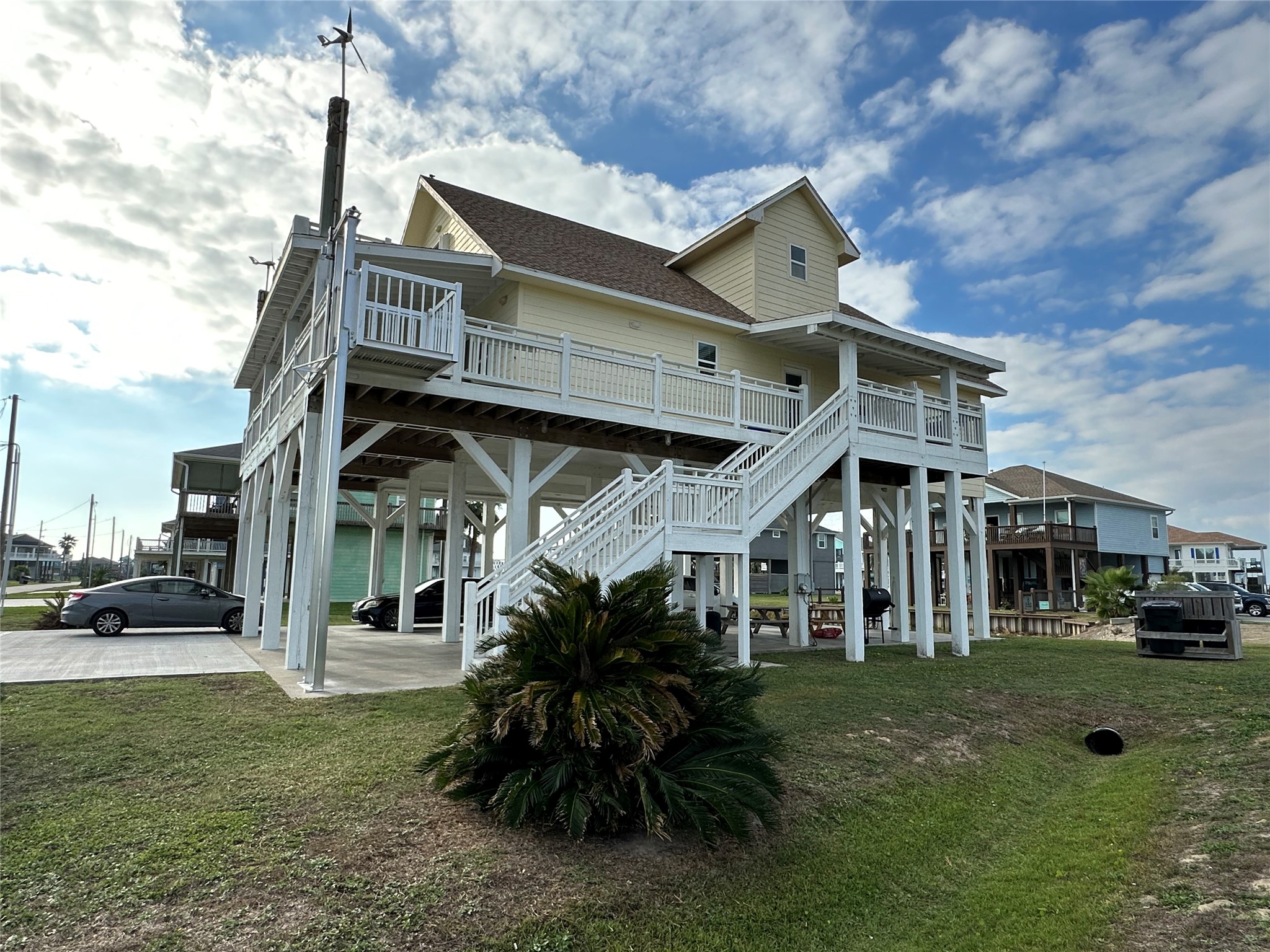Listing photo 3