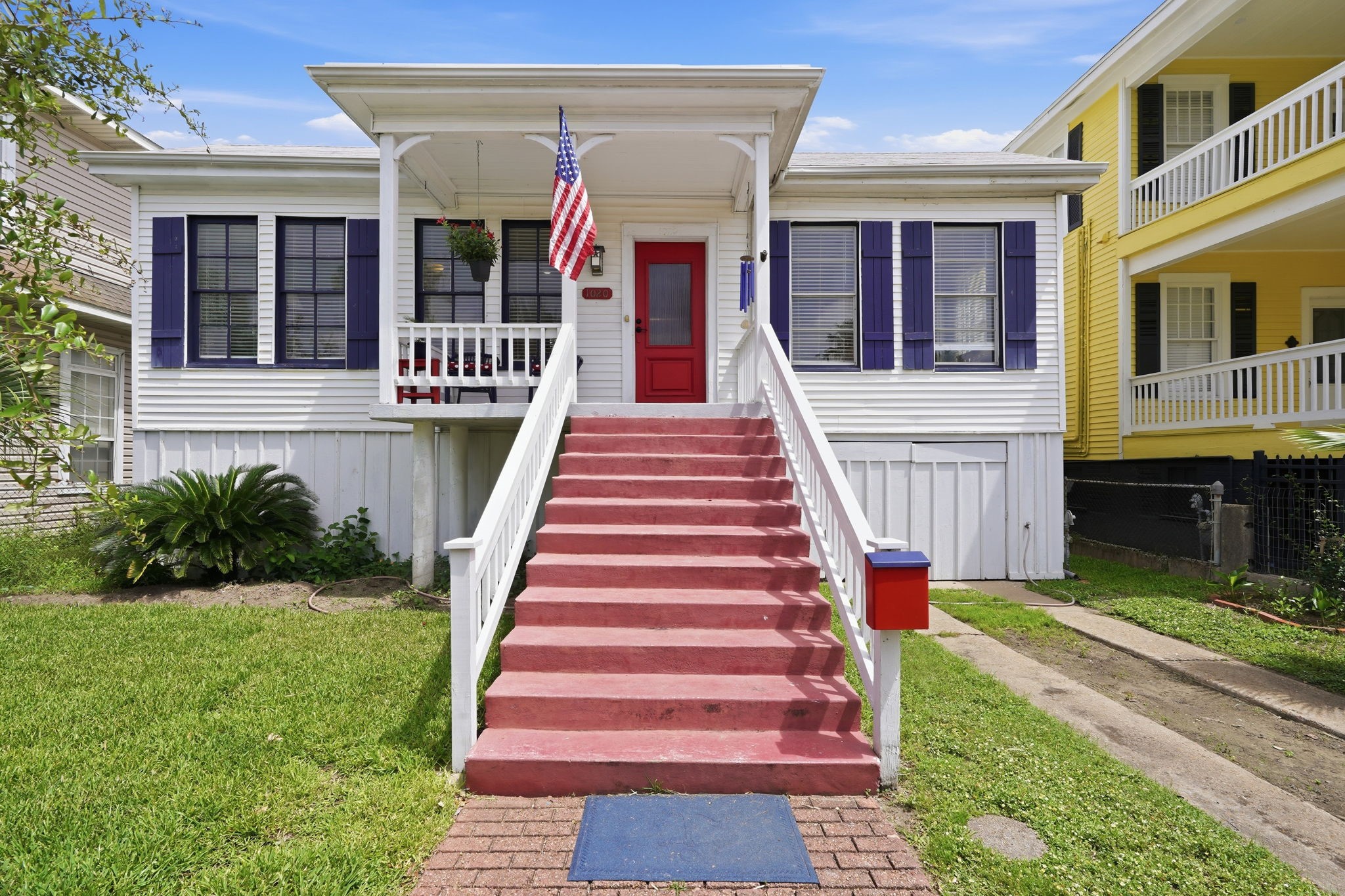 Listing photo 1