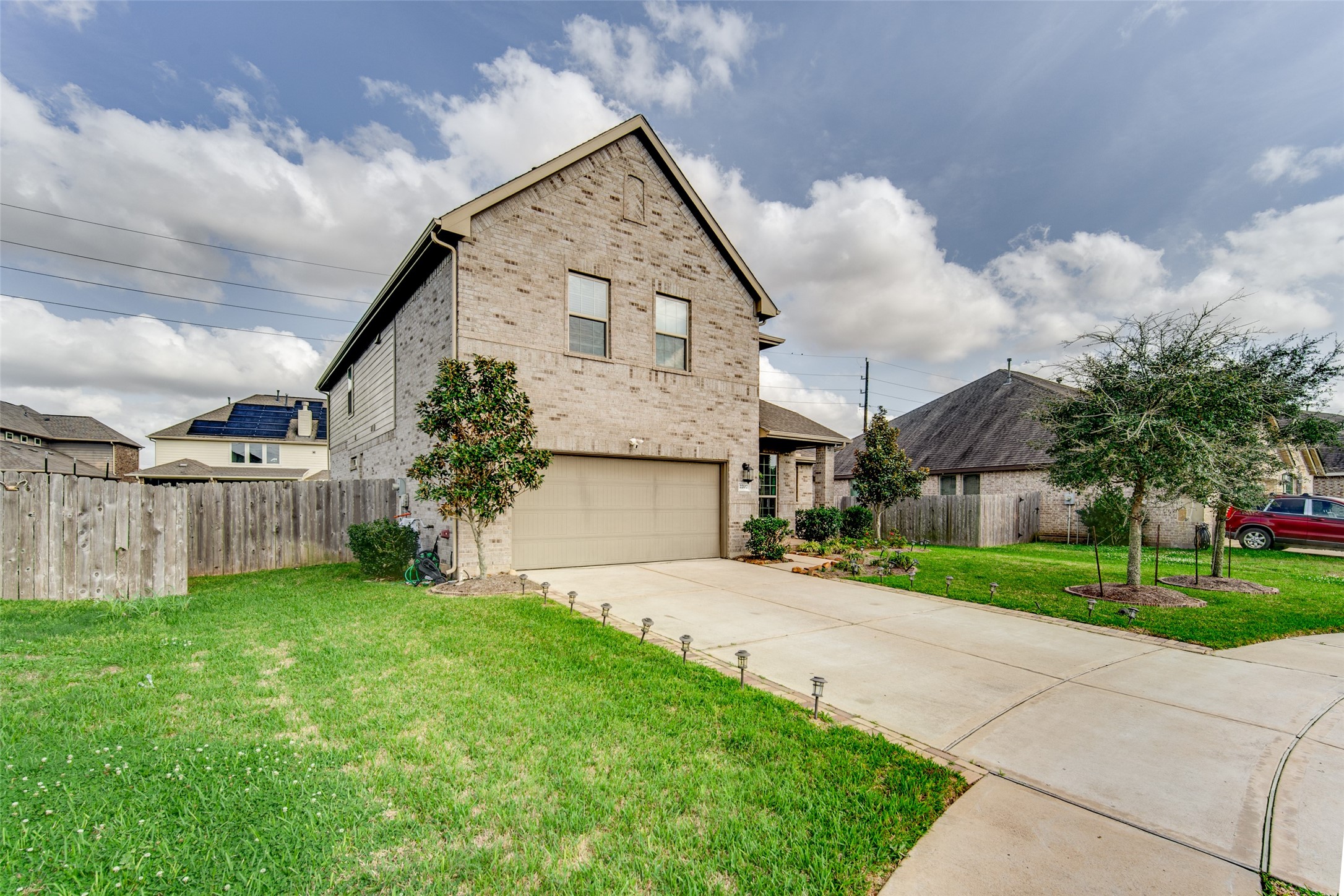 Listing photo 1