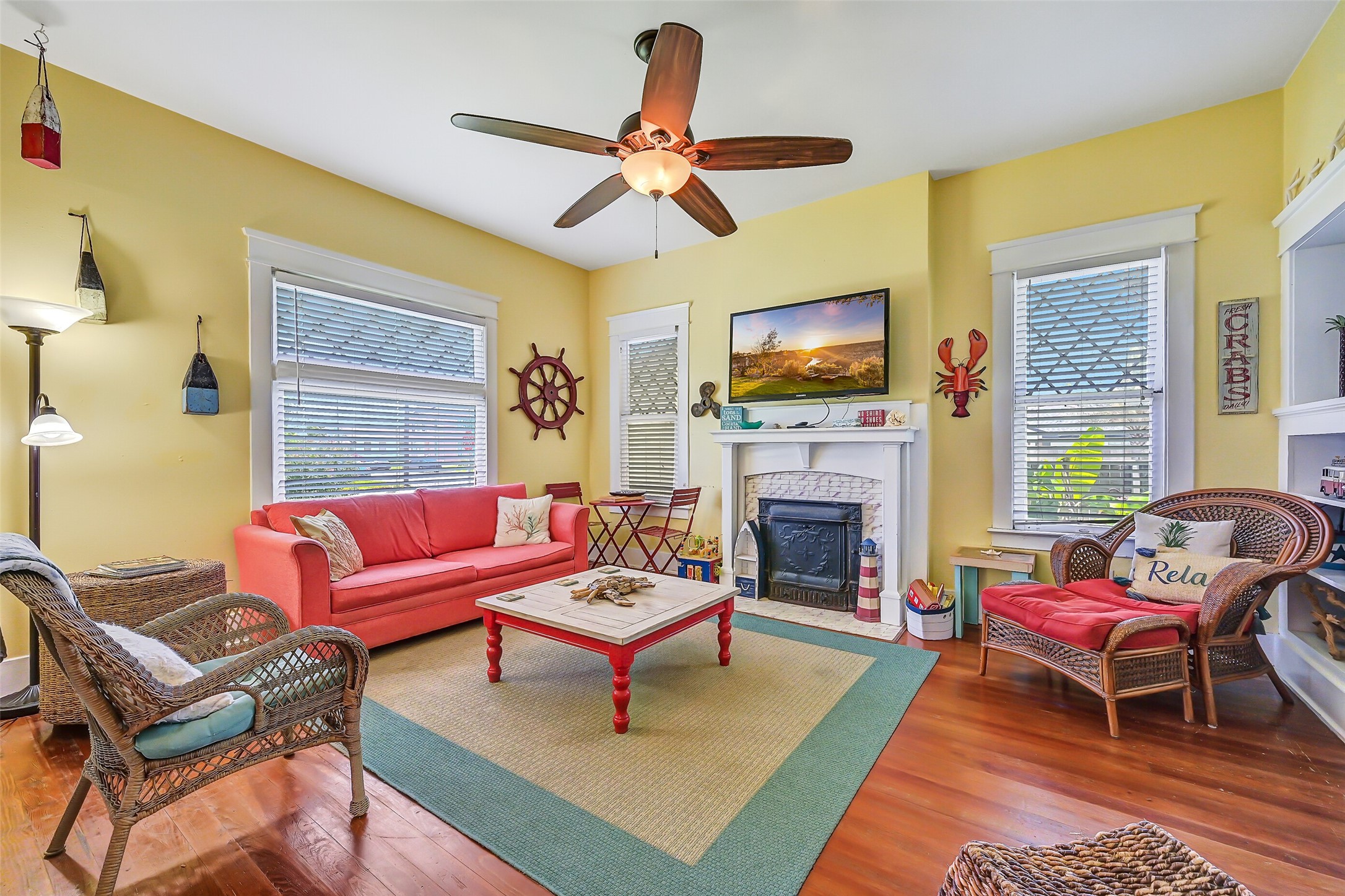 Listing photo 1