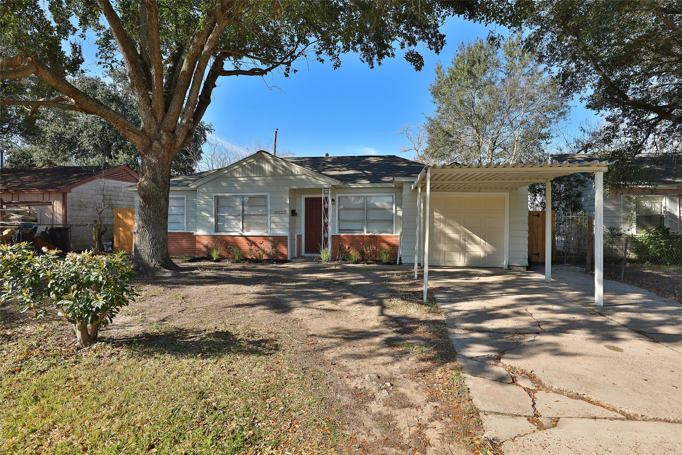 Listing photo 1