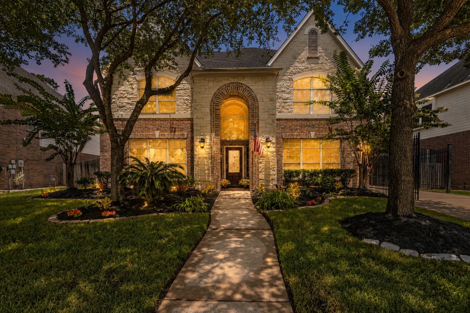 Listing photo 1