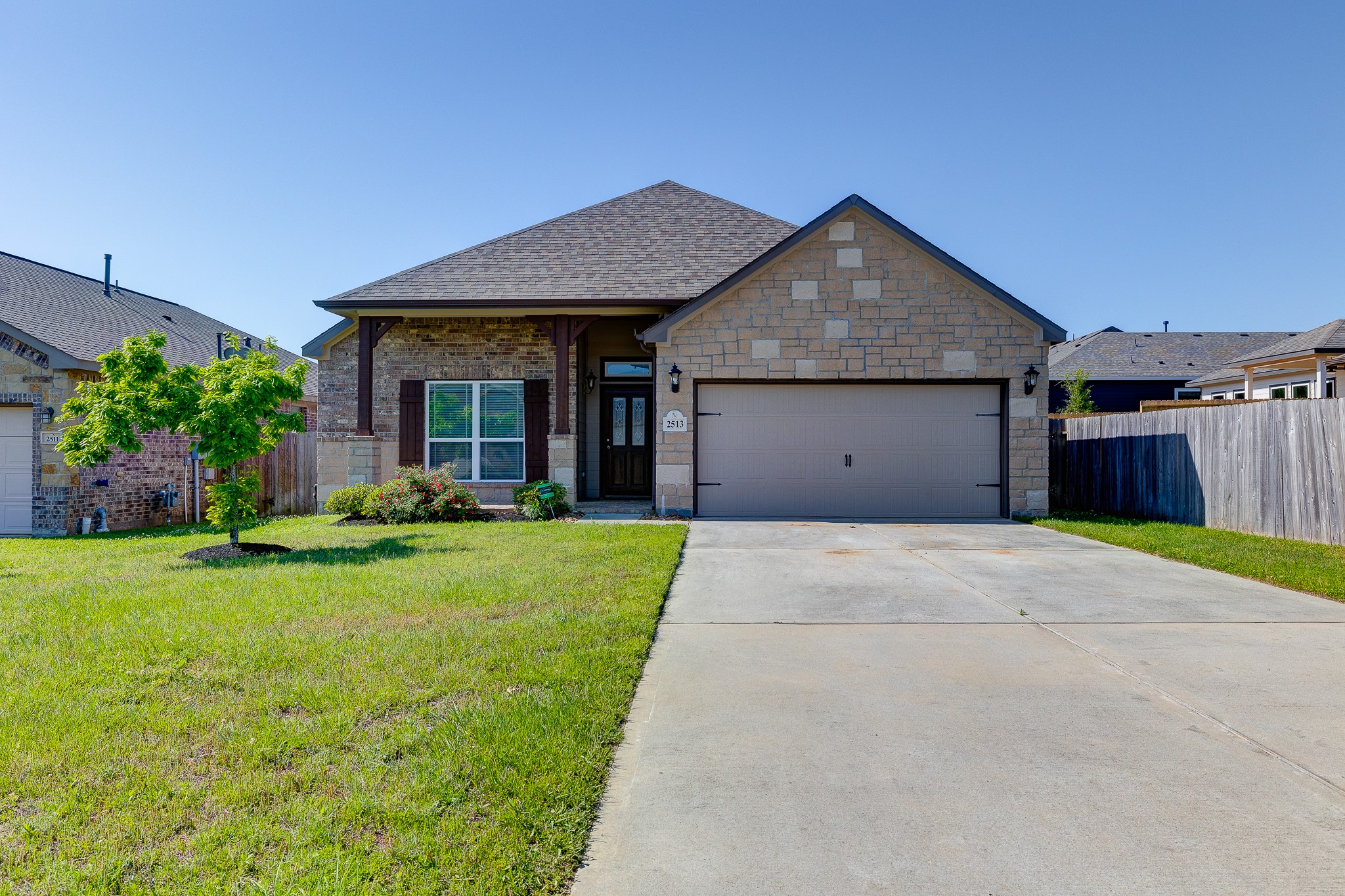 Listing photo 1