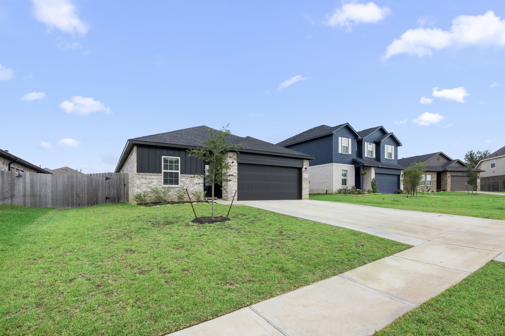 Listing photo 1