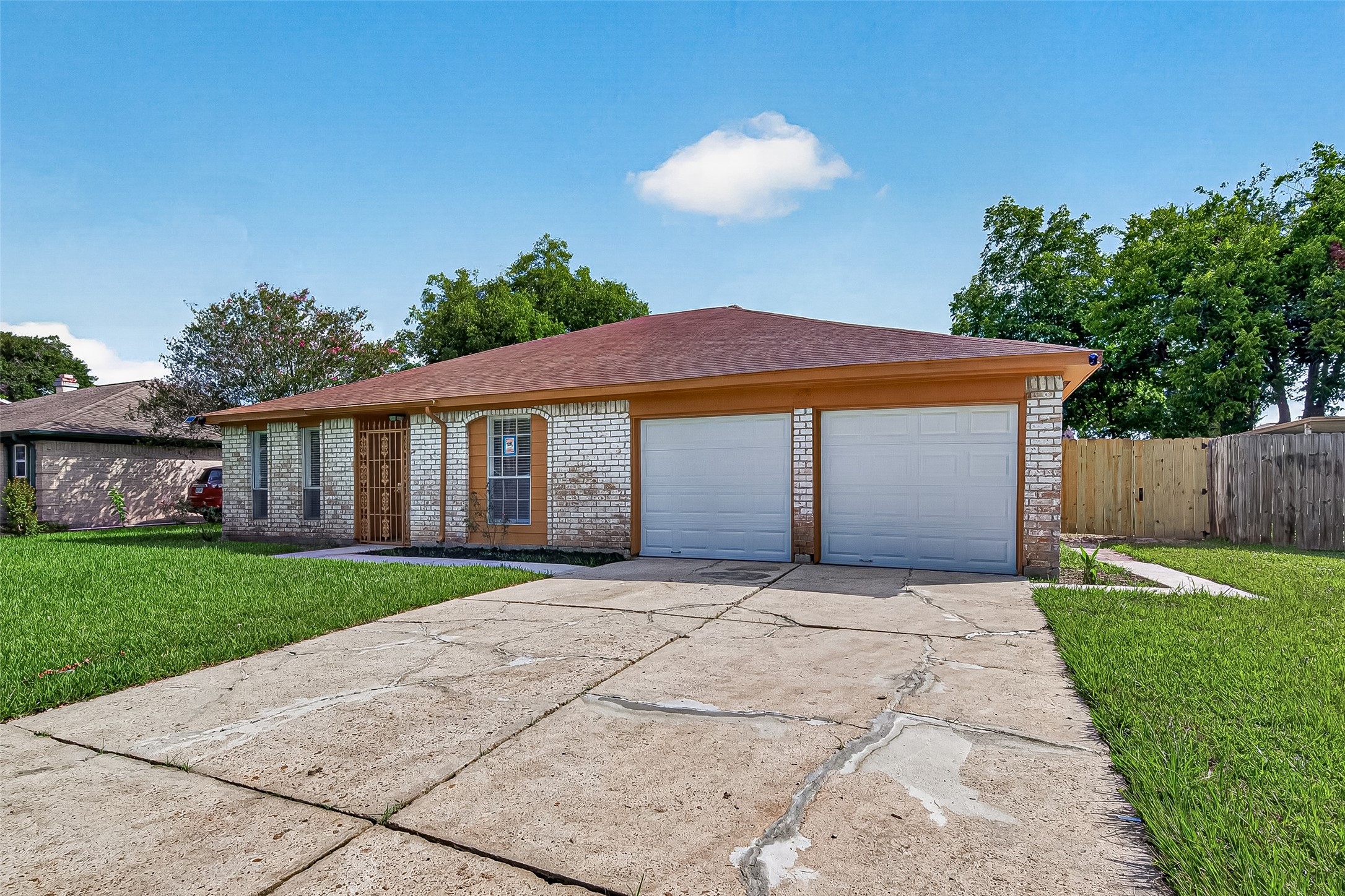 Listing photo 4