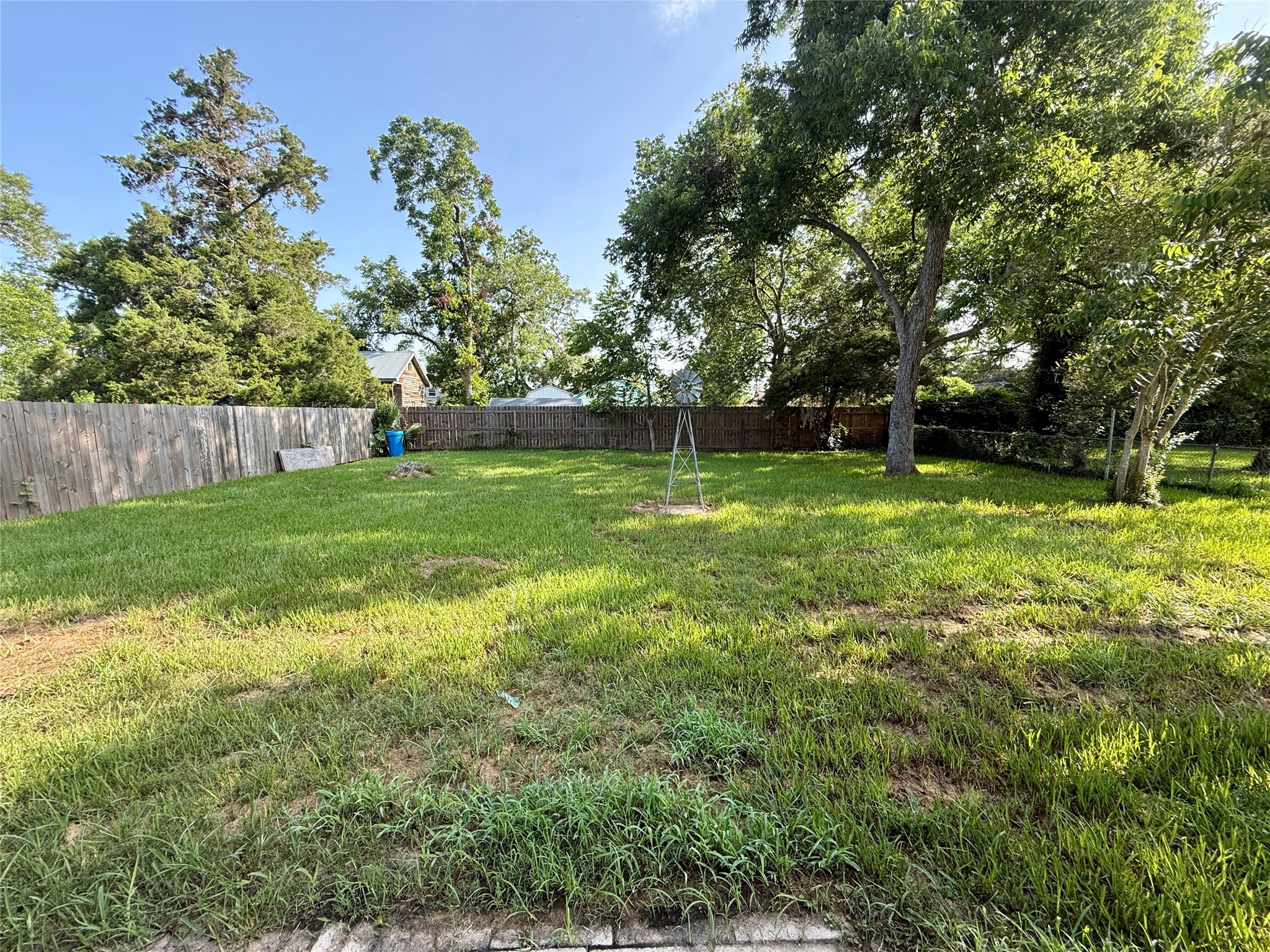 Listing photo 5