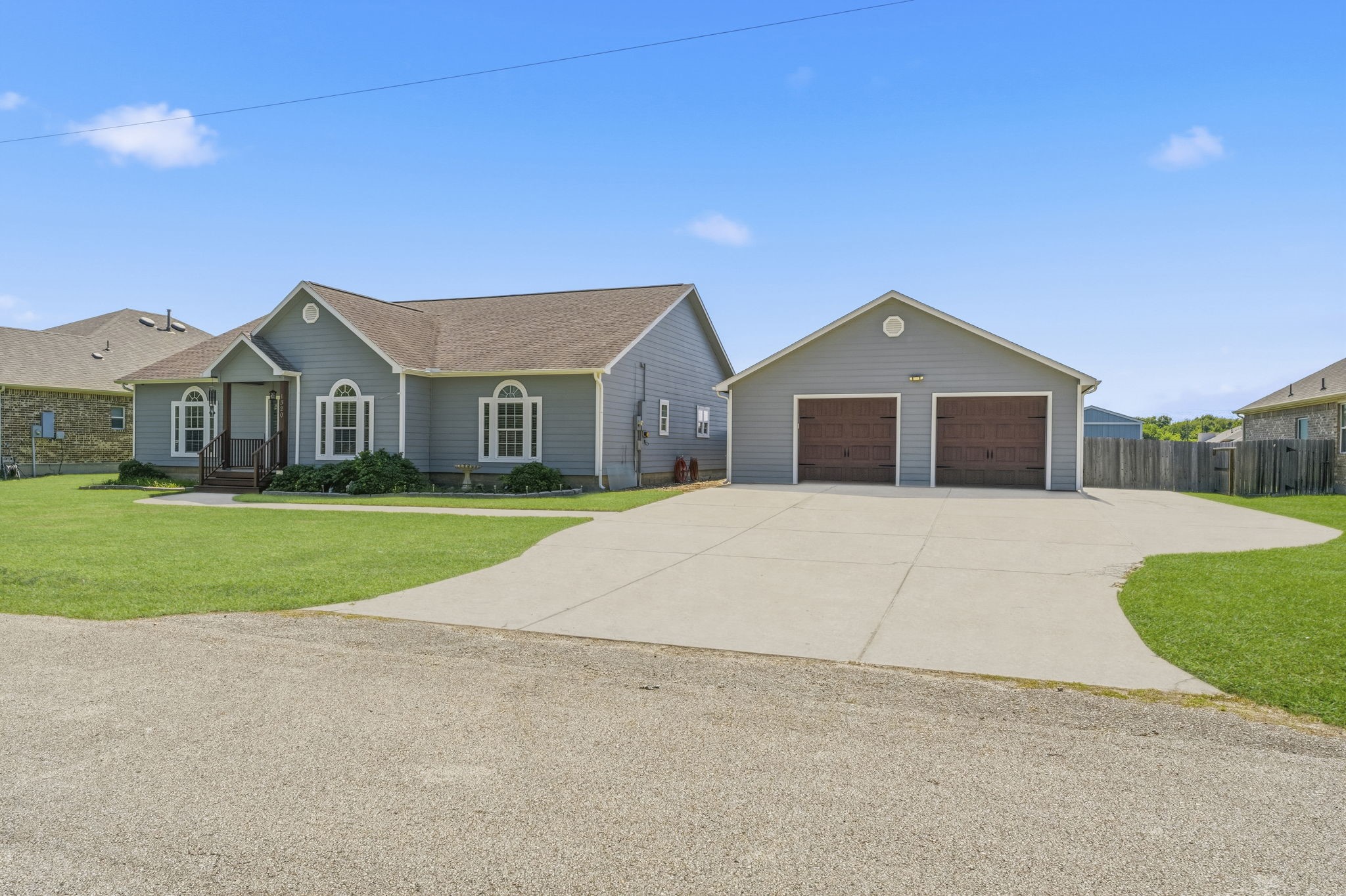 Listing photo 3