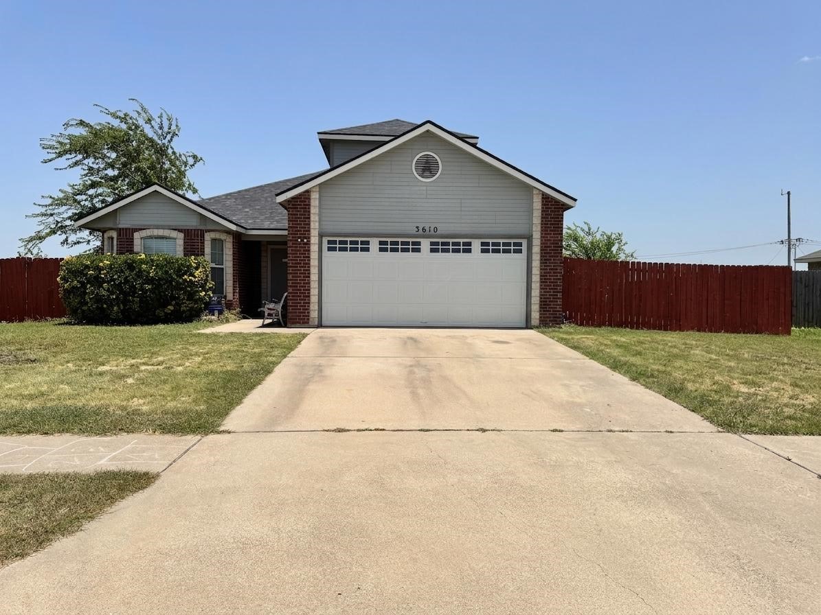 Listing photo 1