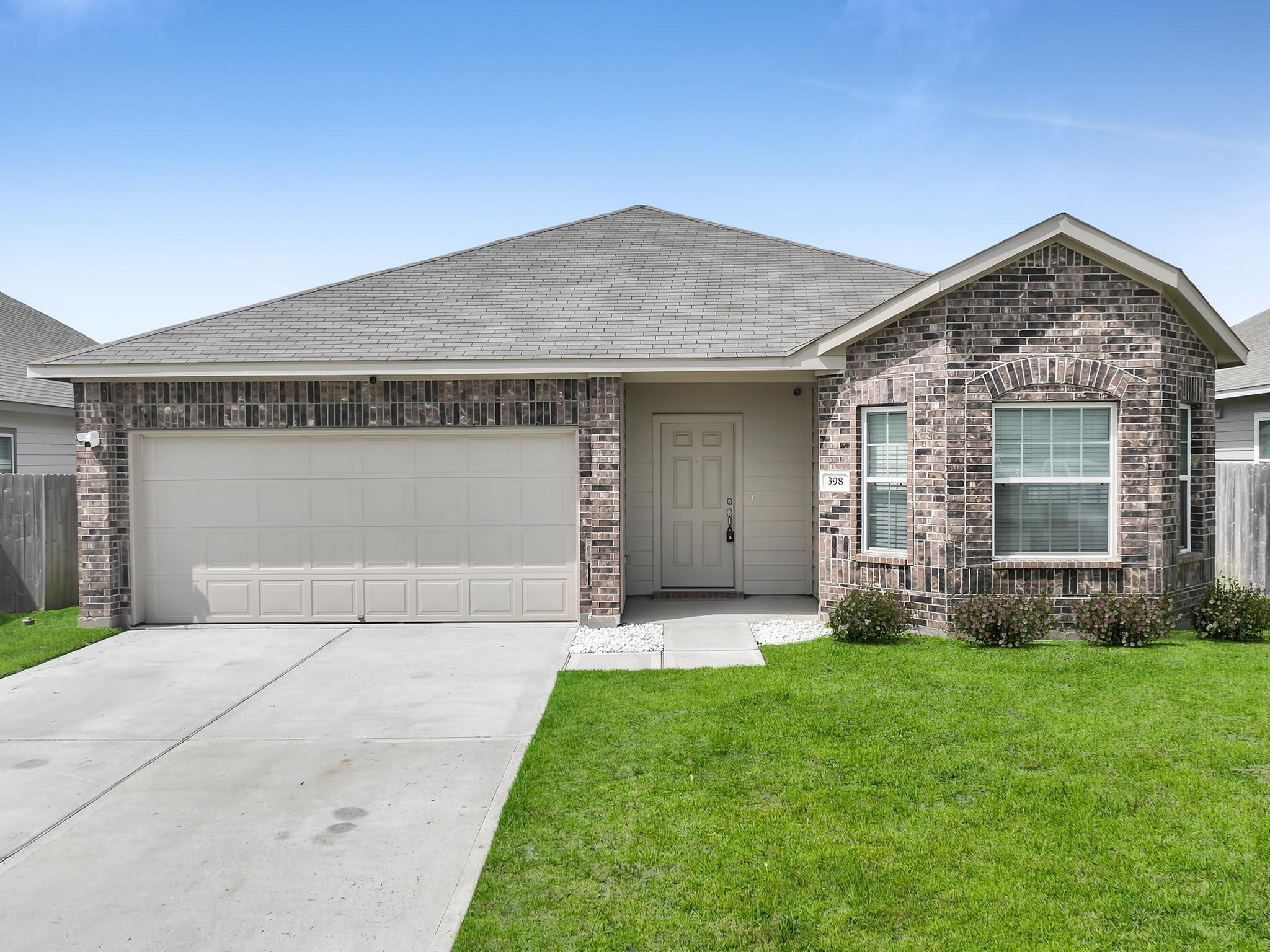 Listing photo 1