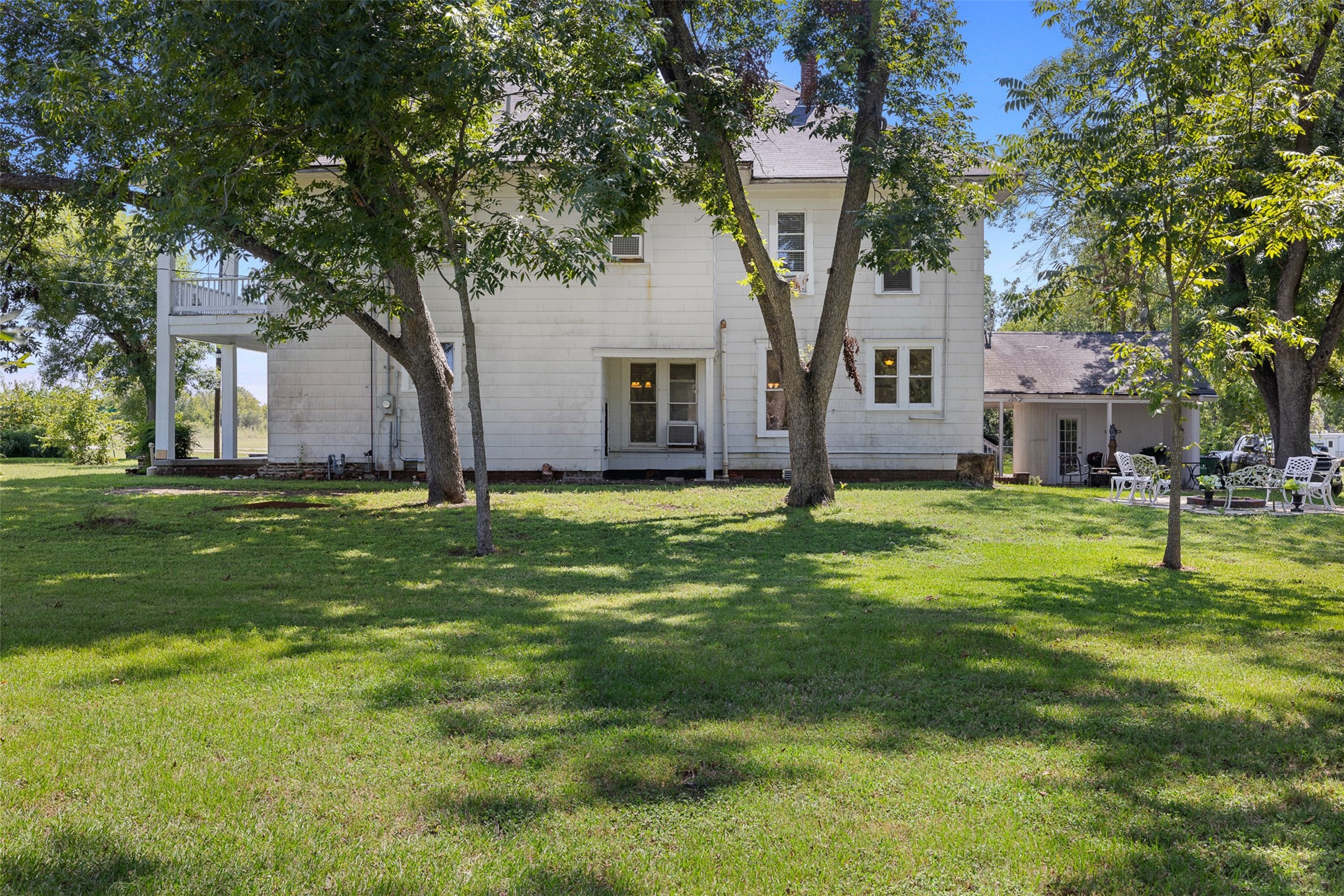 Listing photo 5