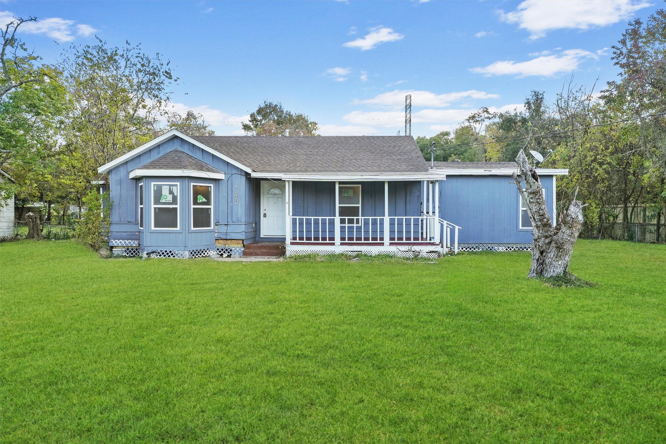 Listing photo 1