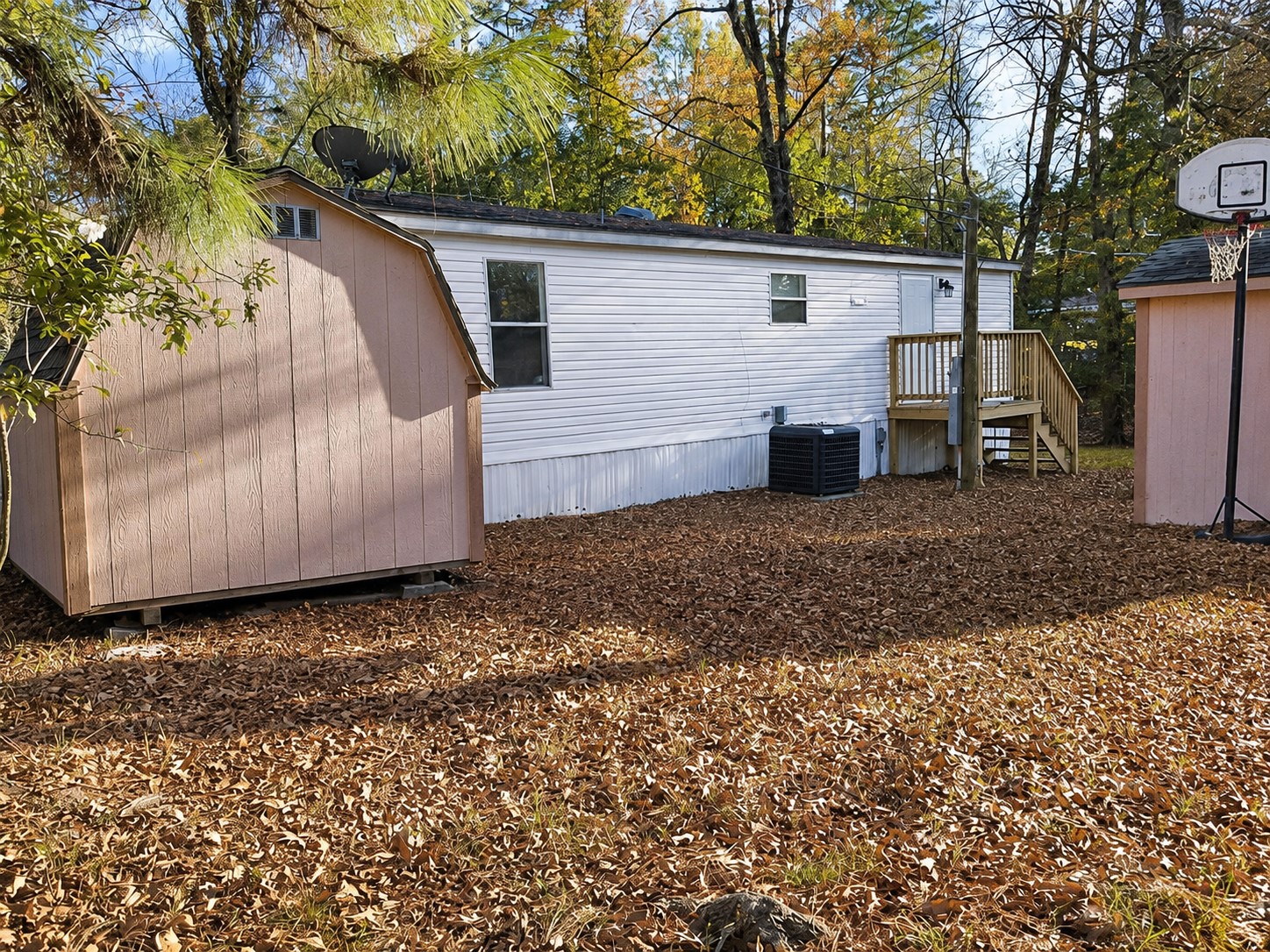 Listing photo 3