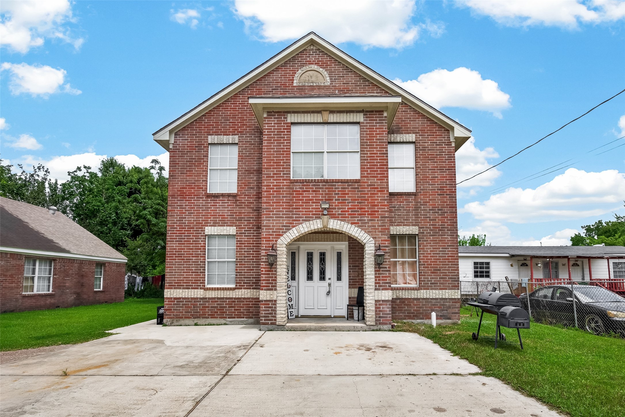 Listing photo 1
