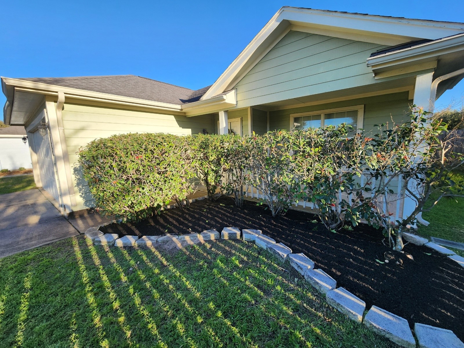 Listing photo 1