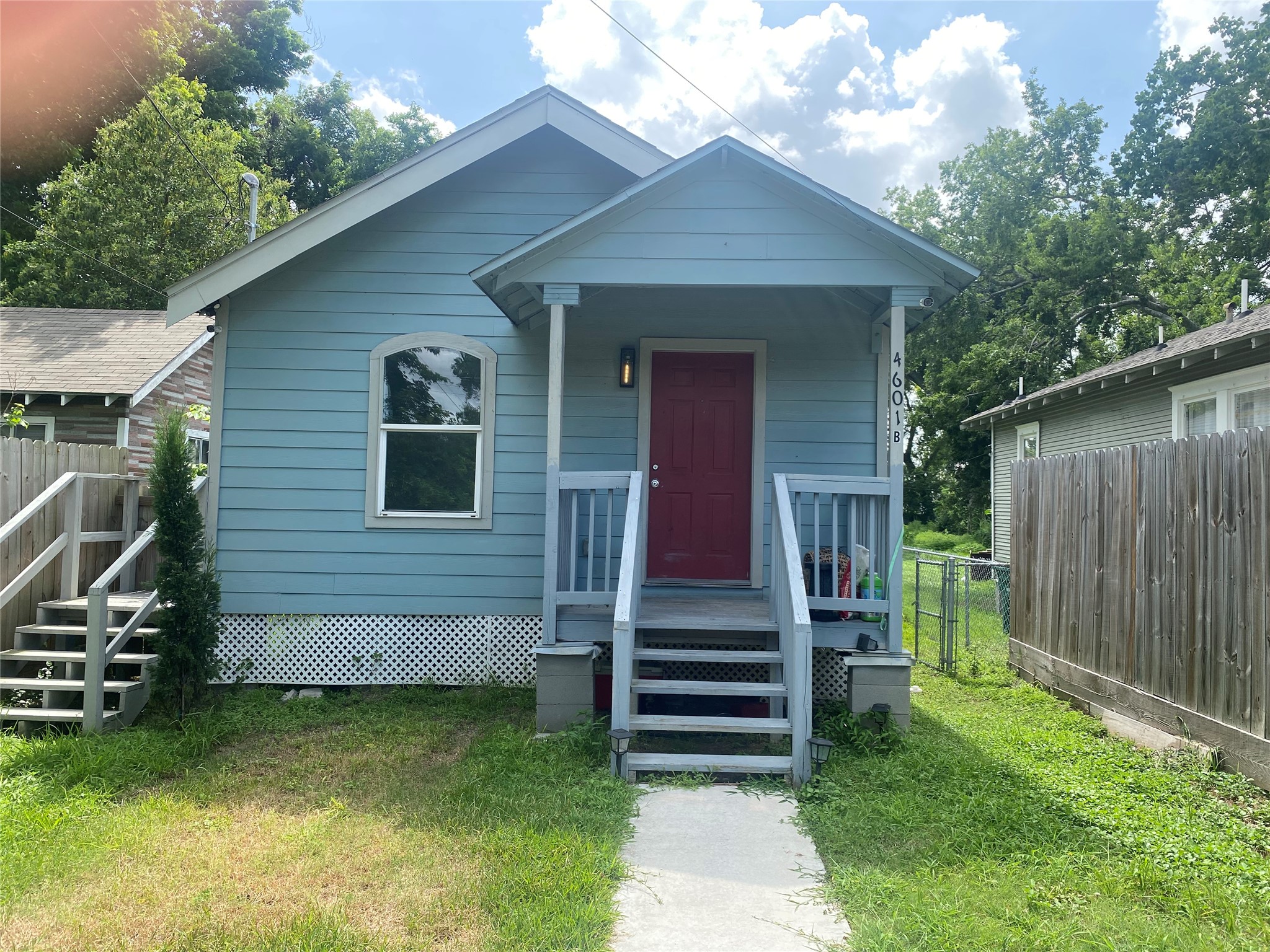 Listing photo 1