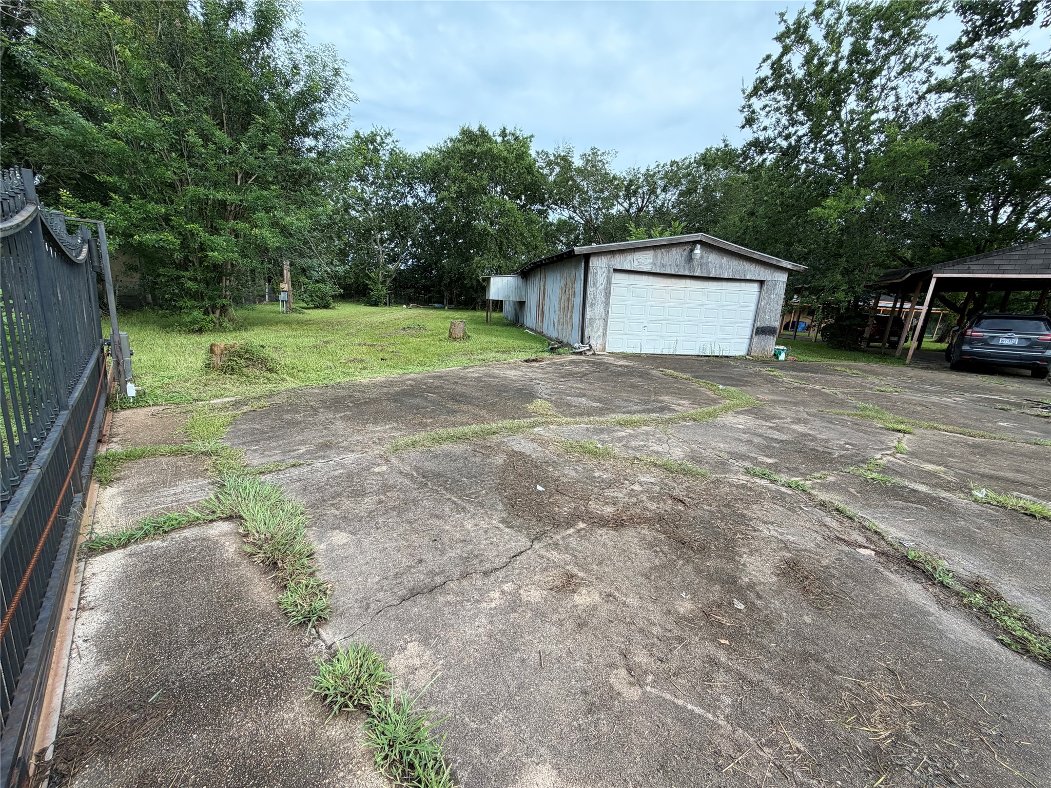 Listing photo 4