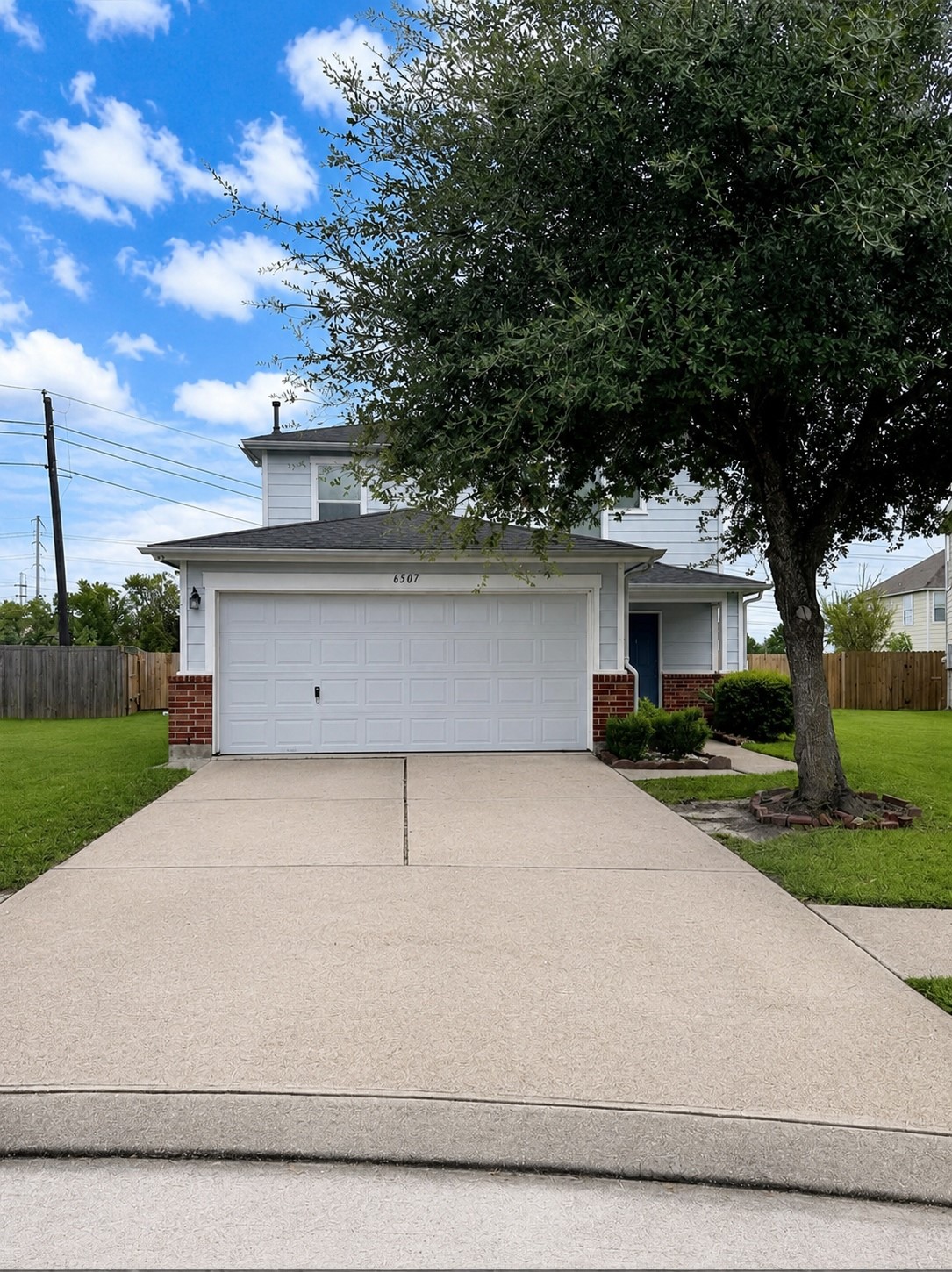 Listing photo 1