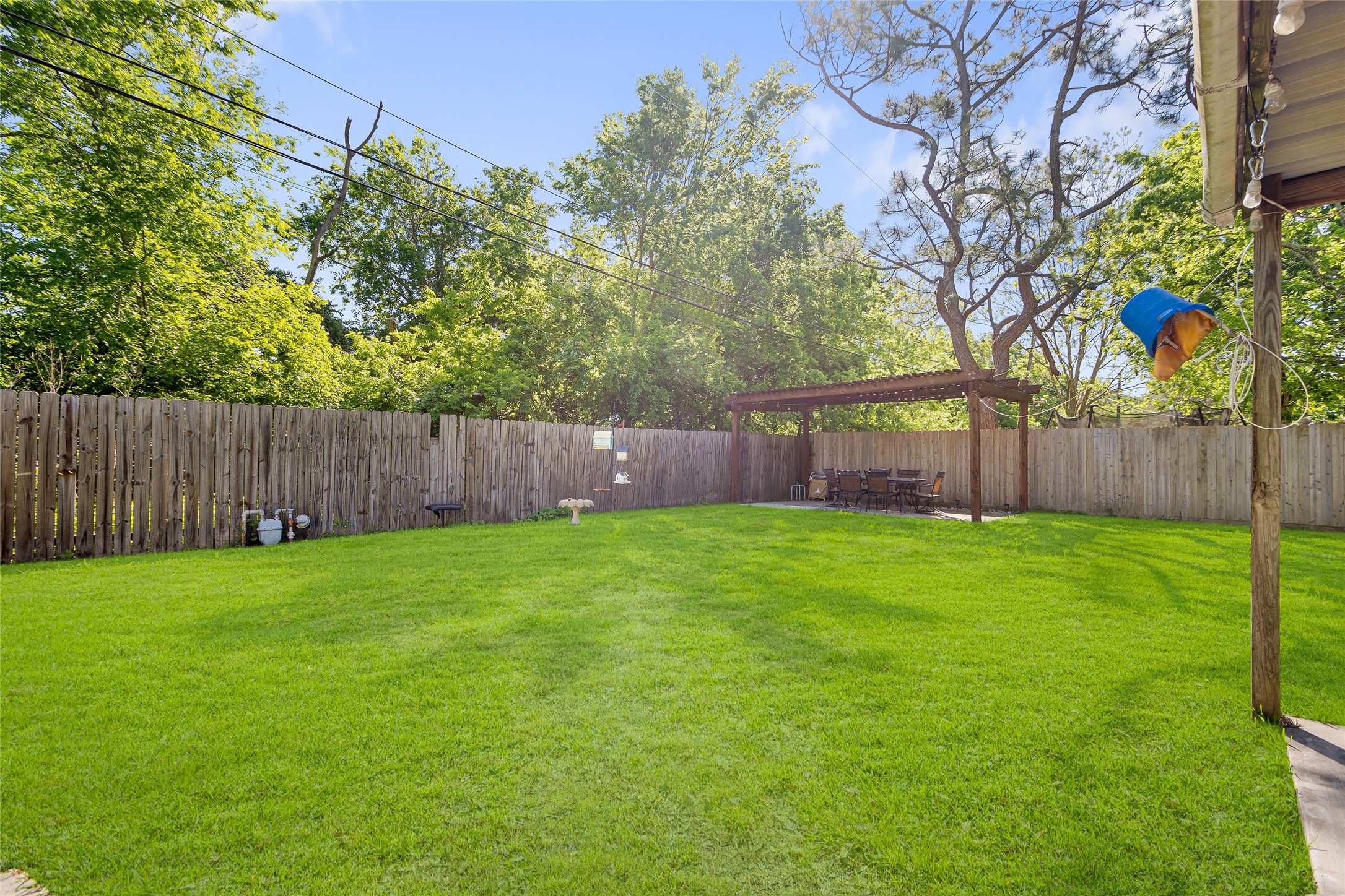 Listing photo 5
