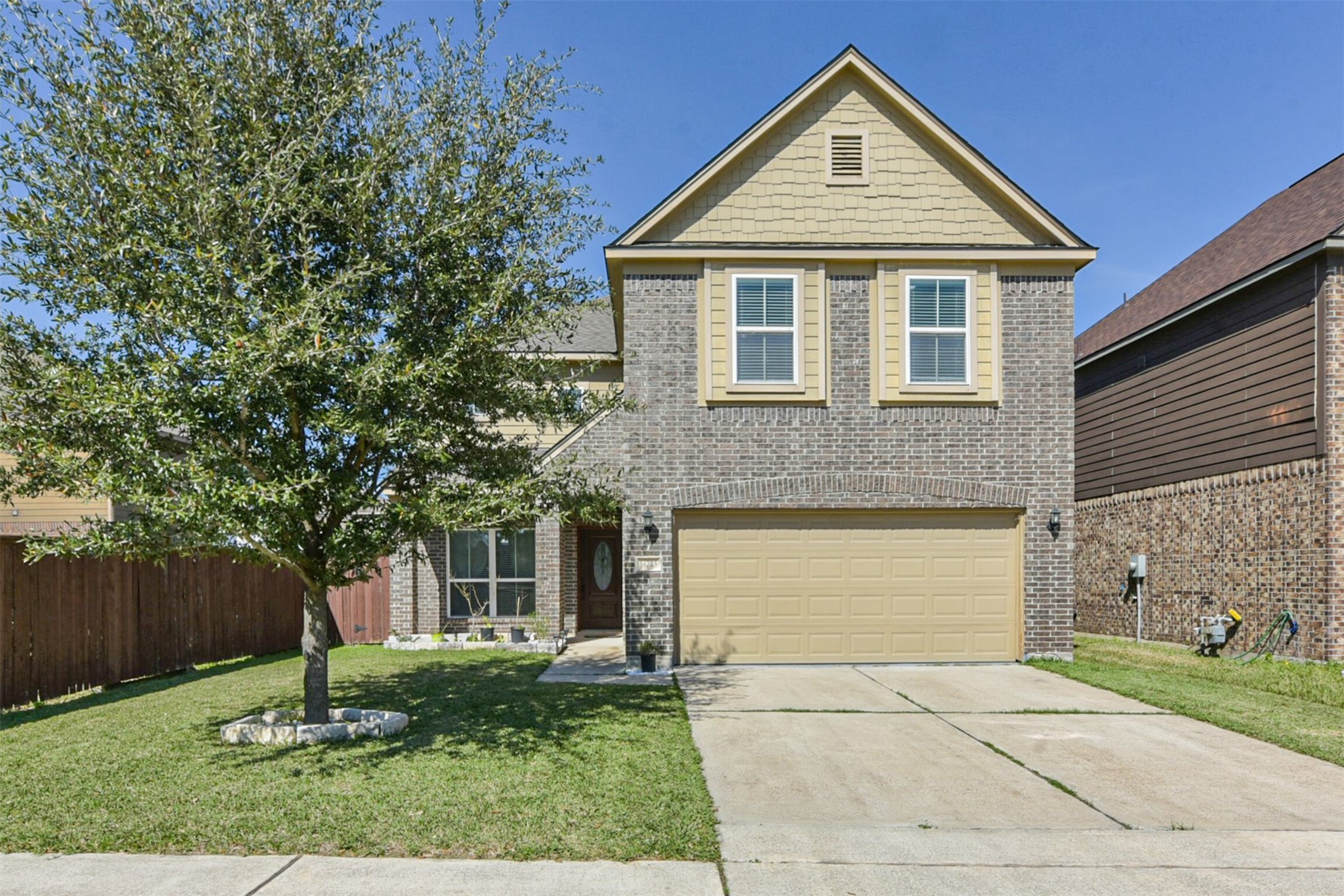 Listing photo 1