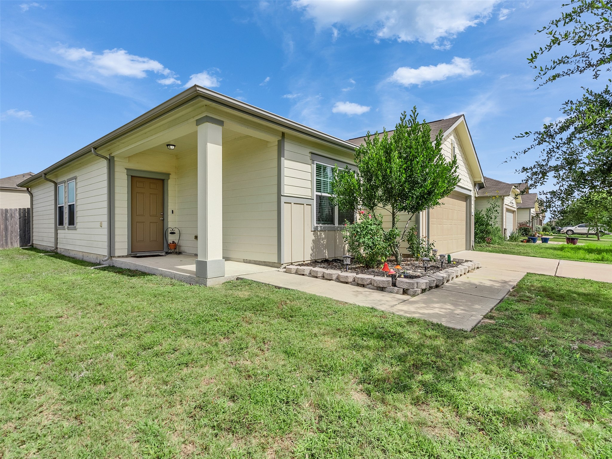 Listing photo 1