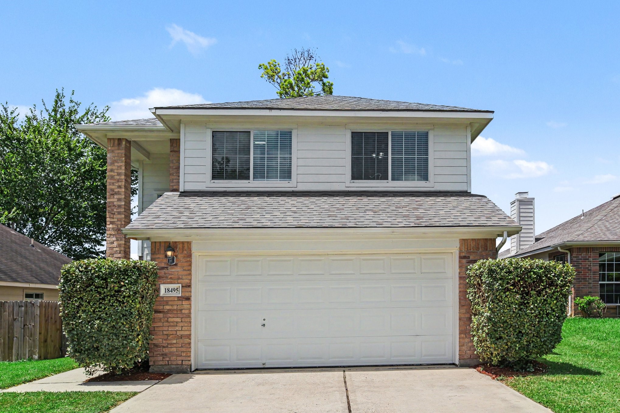 Listing photo 1