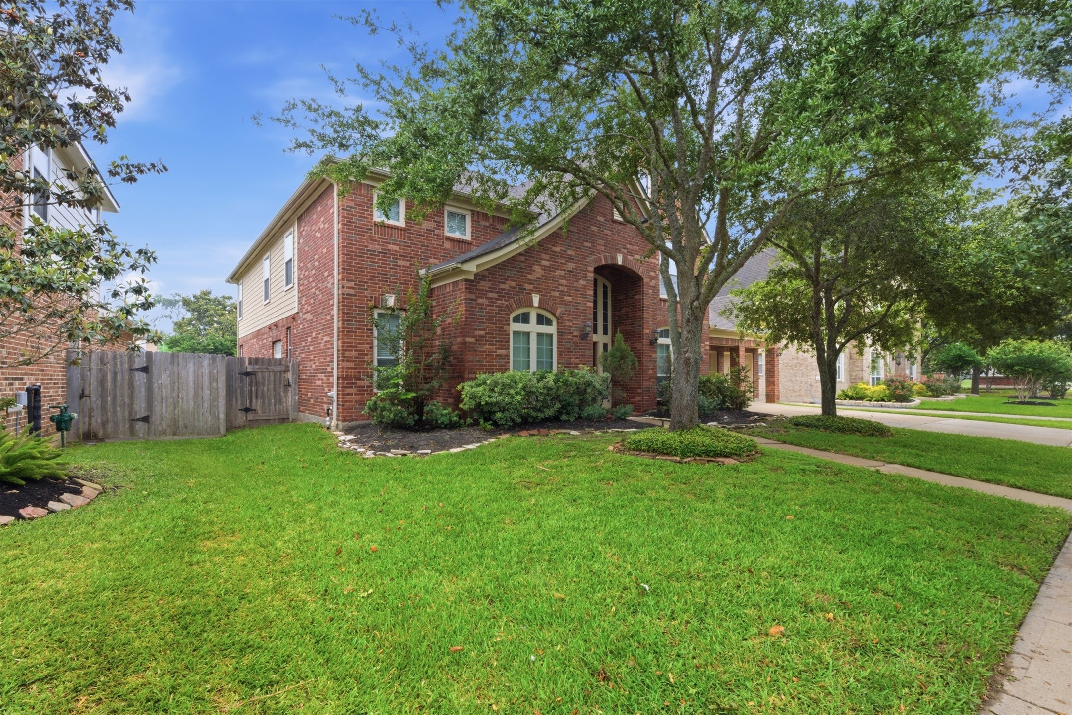 Listing photo 5