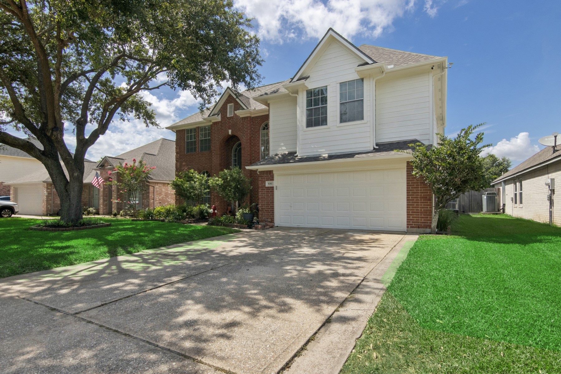 Listing photo 2