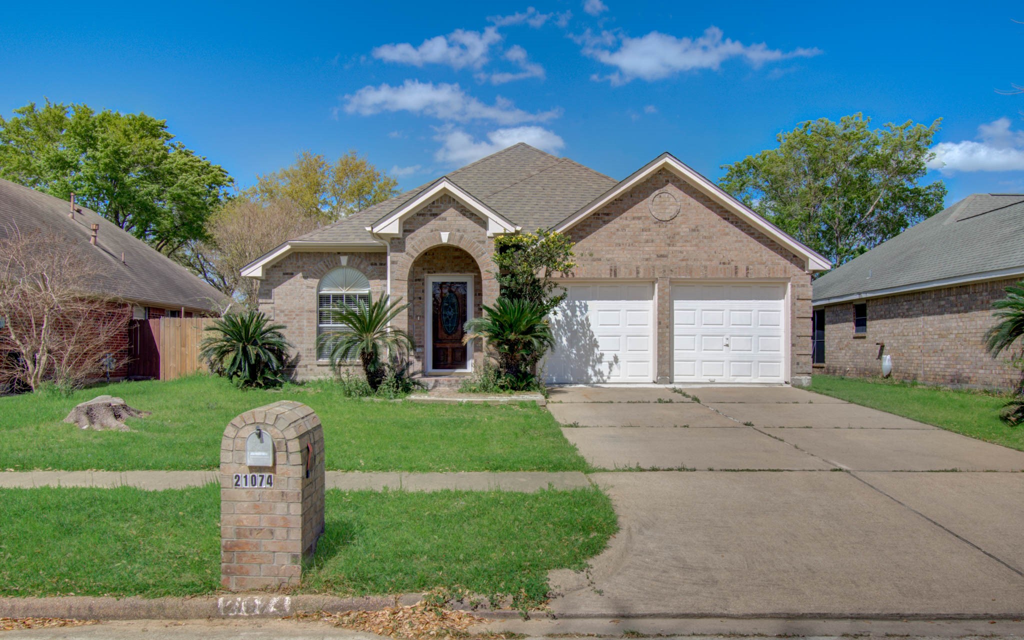 Listing photo 1