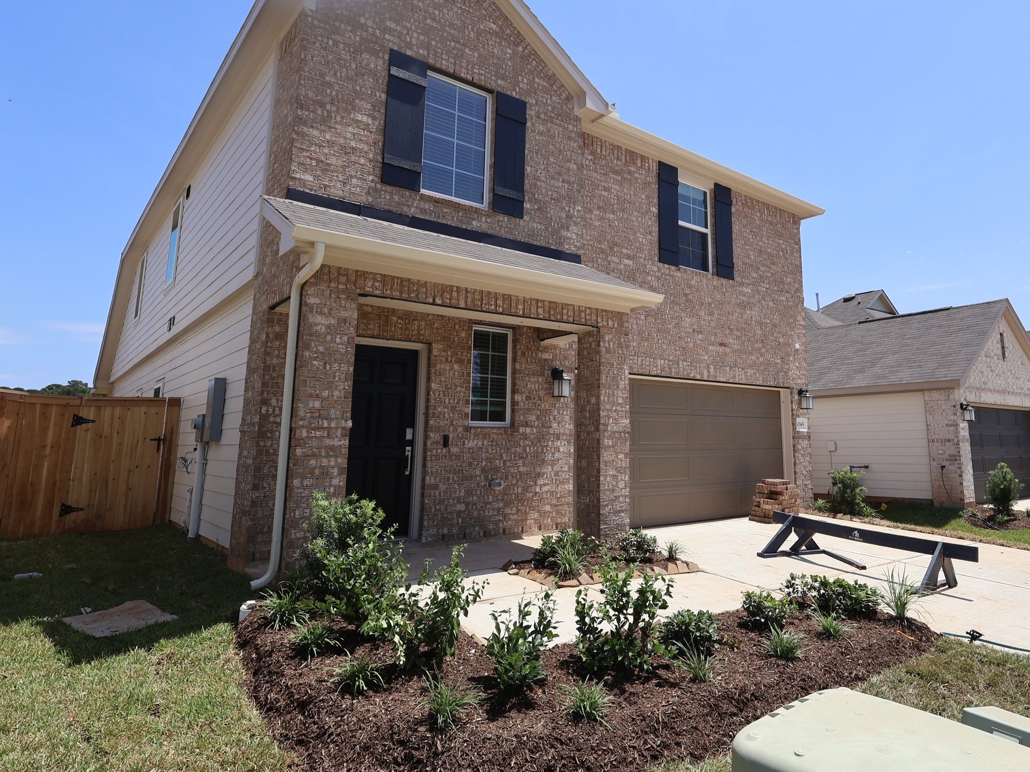 Listing photo 2
