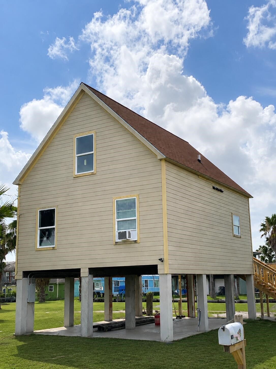 Listing photo 2